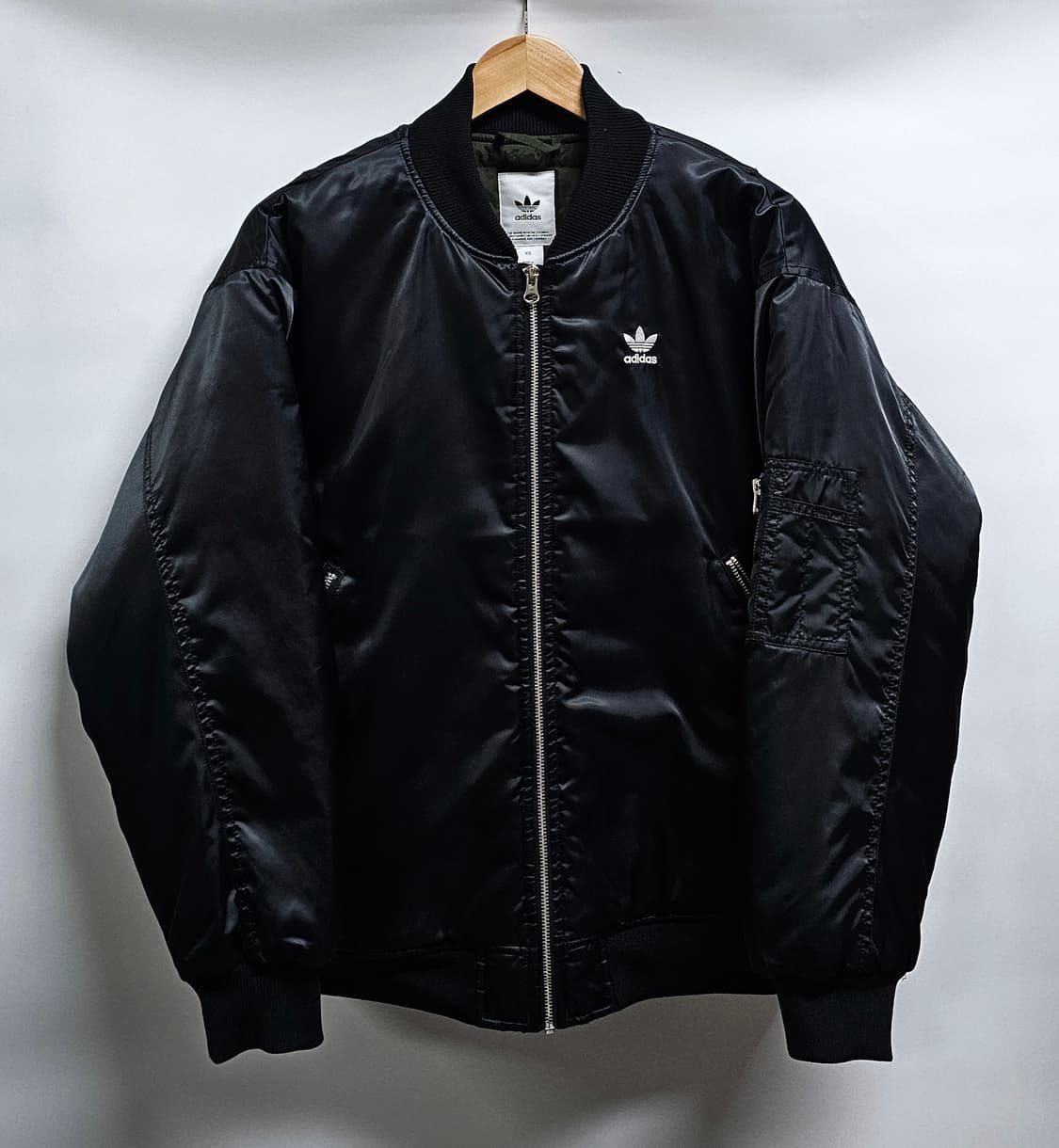 아디다스 ma-1 샤틴 봄버자켓 XS (95-100) 상품이미지1