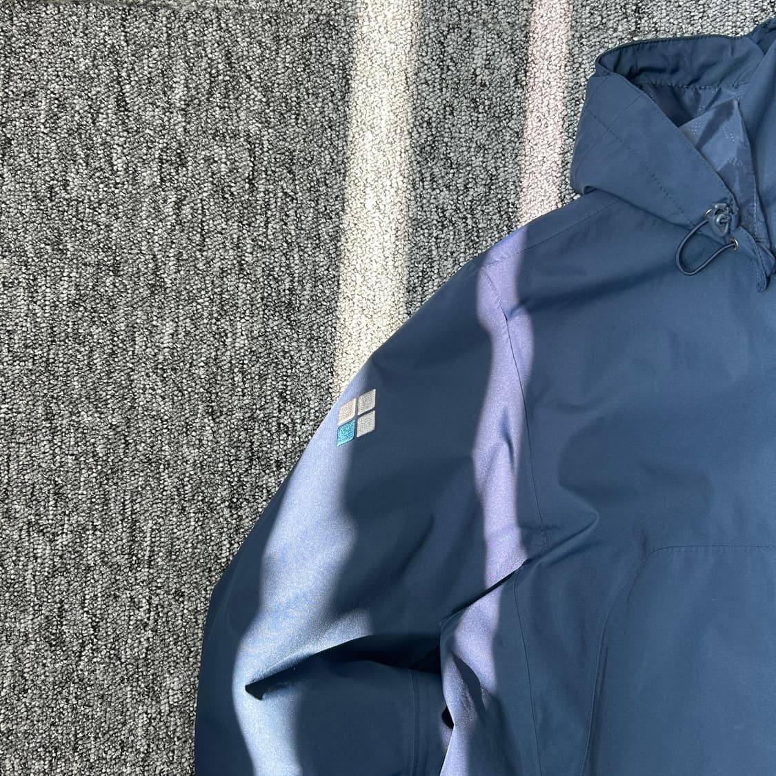 몽벨 네이비 바람막이 상품이미지4