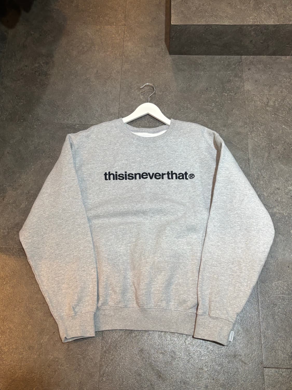 디스이즈네버댓 맨투맨 그레이 XL 상품이미지2