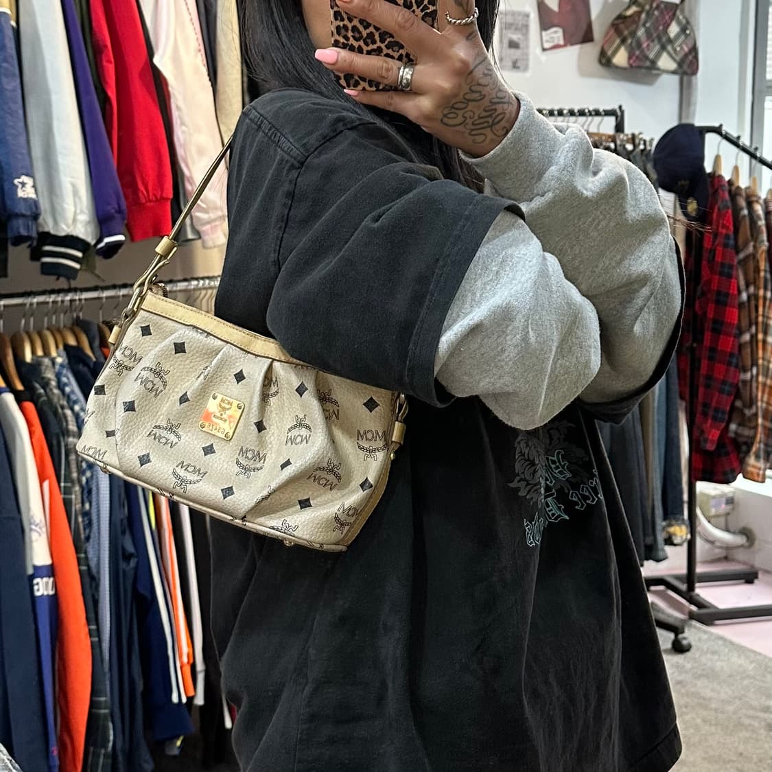 MCM 빈티지 엠씨엠 비세토스 바게트 미니 숄더백 상품이미지2