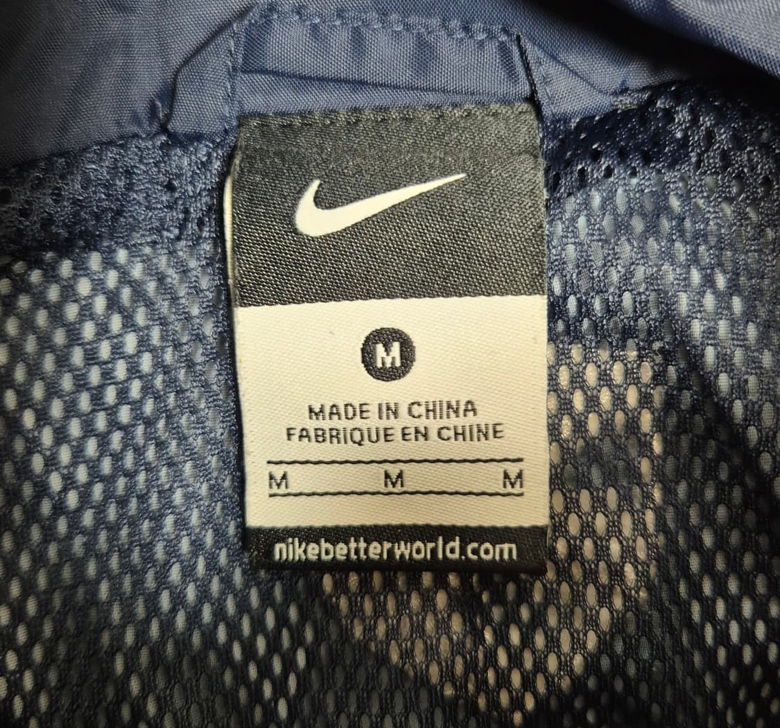 나이키 스우시 바람막이 상품이미지2