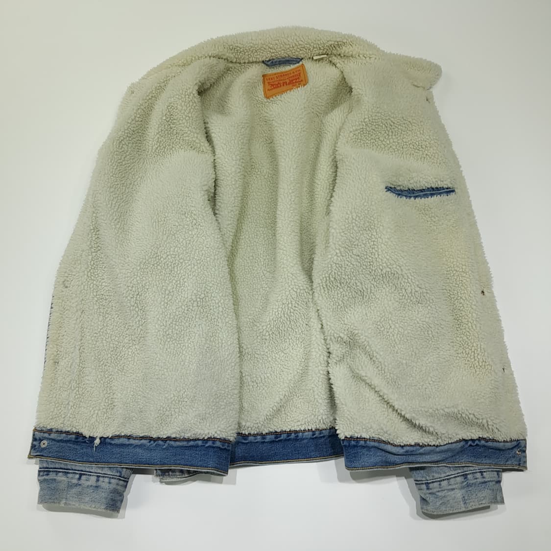 CL234 M 리바이스 셰르파 샘플 중청 트러커 자켓 상품이미지3