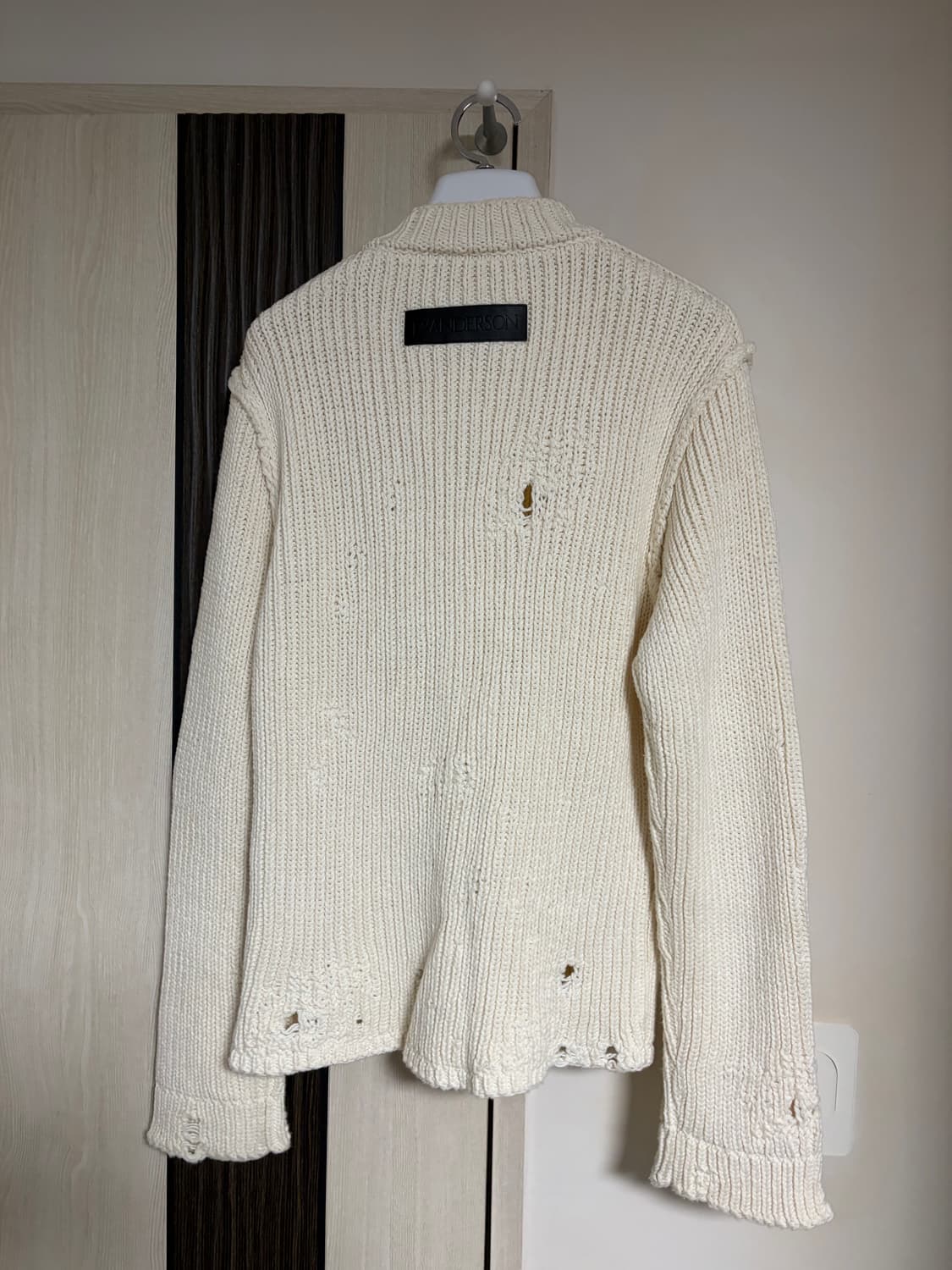 JW앤더슨 디스트레스 이펙트 가디건 L 사이즈 상품이미지2