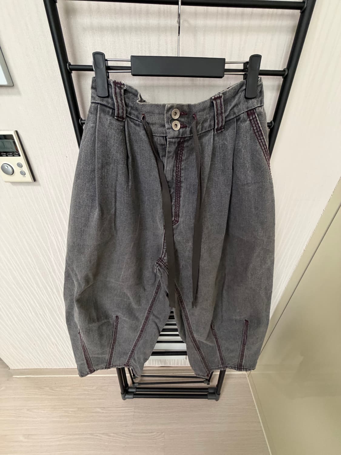 앵글런 흑청벌룬팬츠 상품이미지1