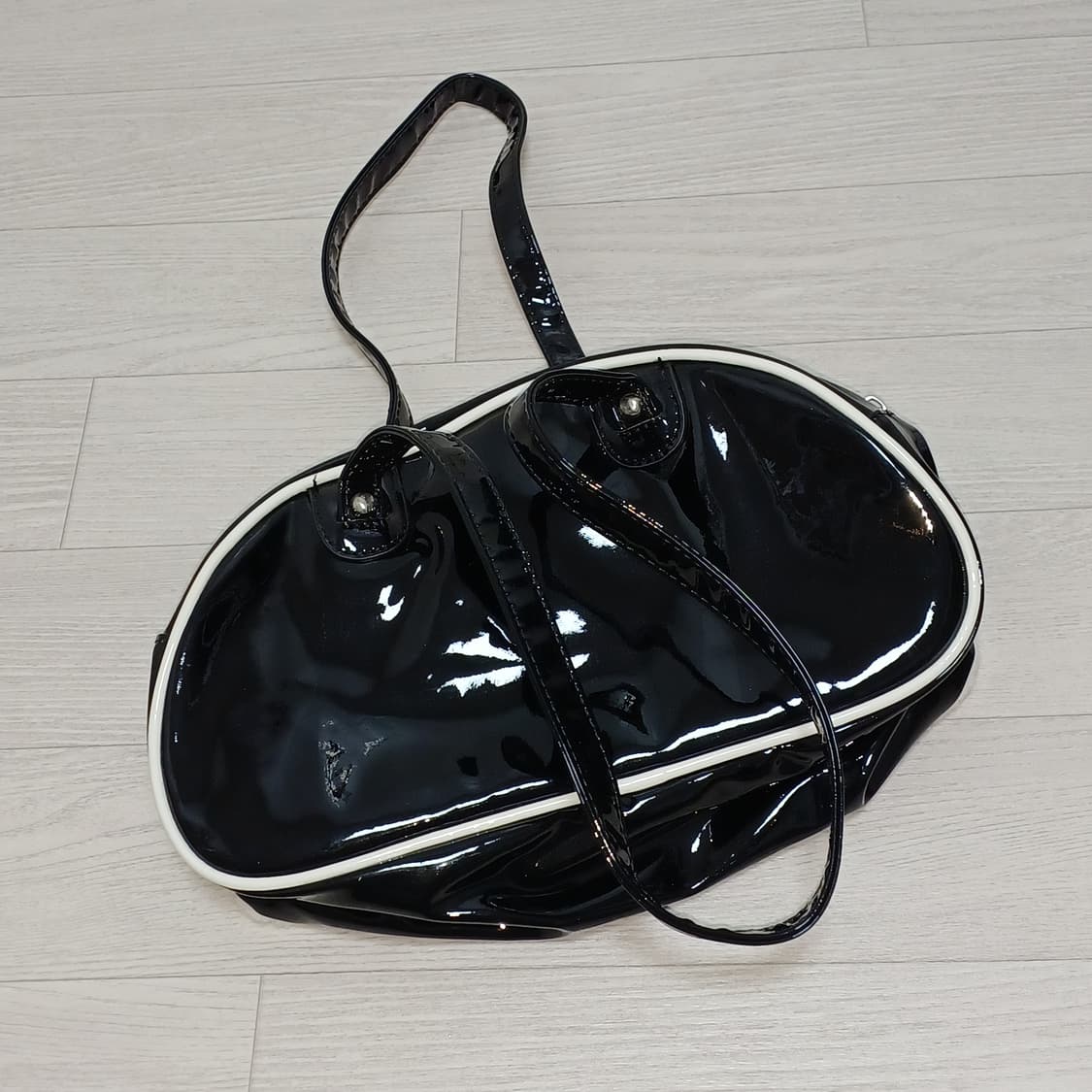 애나멜 숄더백 지뢰계 고딕 빈티지 구제 가방 상품이미지2