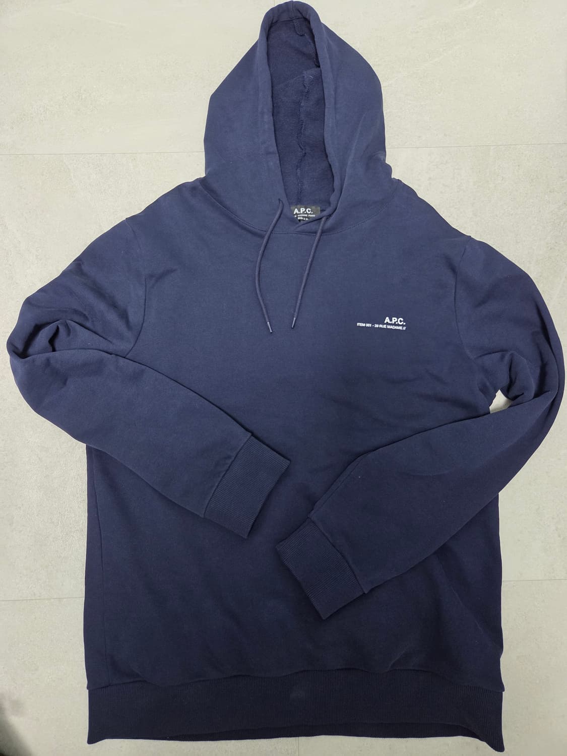 A.P.C. 네이비 후드티 상품이미지1