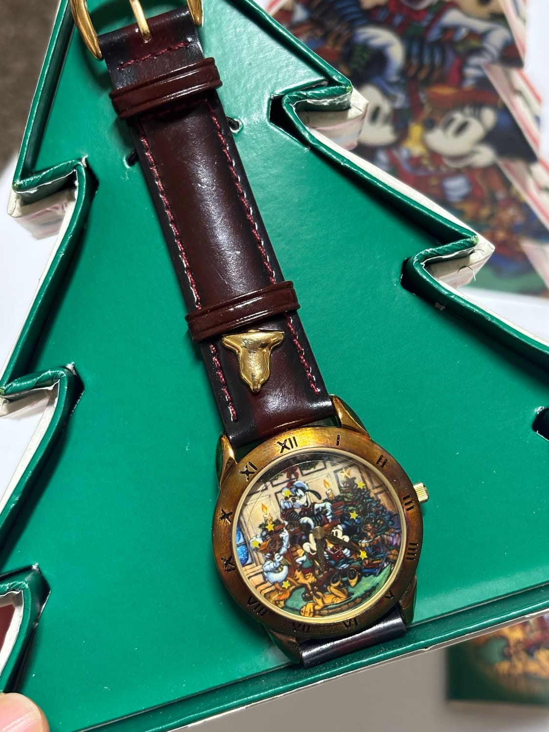 디즈니 스토어 미키마우스 크리스마스 한정 손목시계 한정 상품이미지6