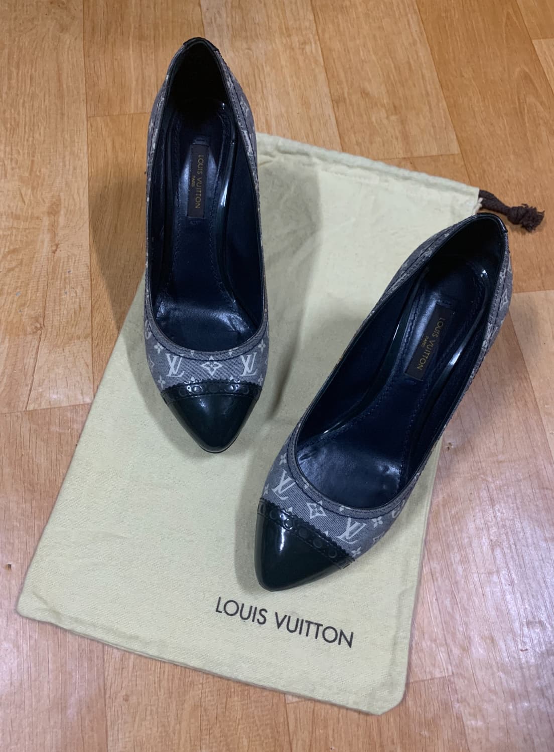 루이비통 모노그램 패턴 펌프스(36 사이즈) 상품이미지1