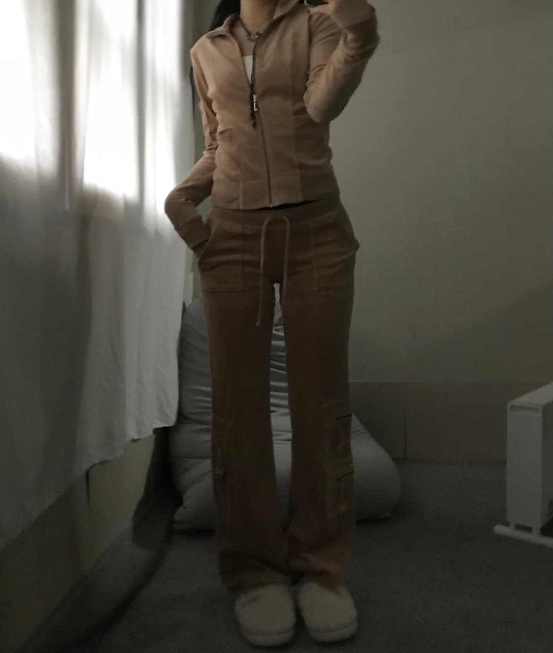 쥬씨꾸뛰르 베이지 벨벳 부츠컷 셋업 상품이미지5