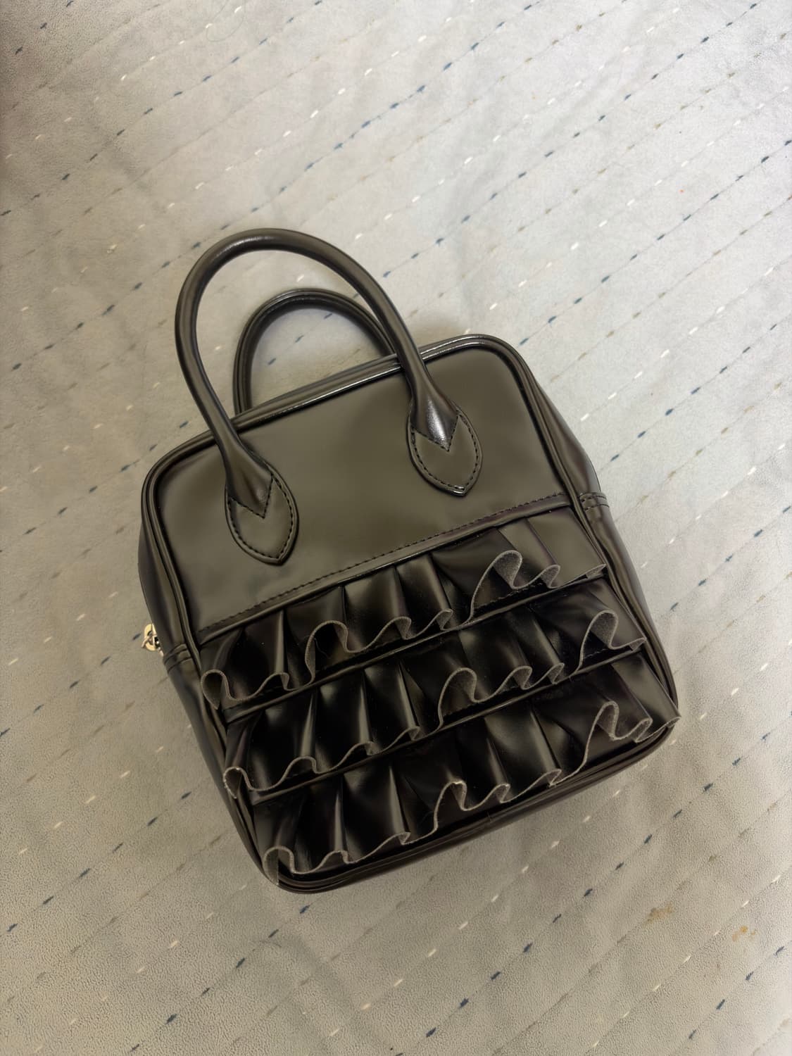 꼼데가르송 프릴백  상품이미지3