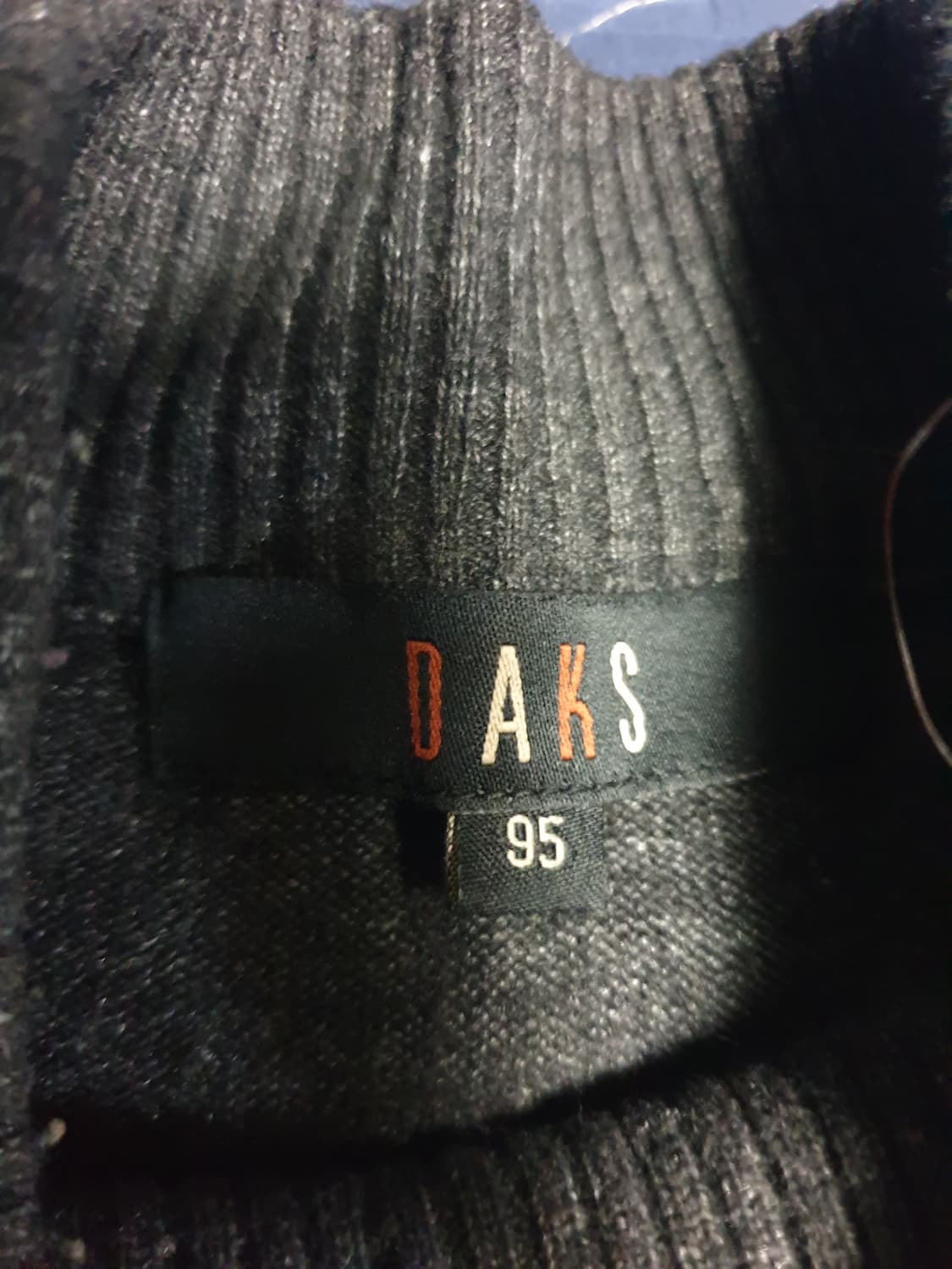 닥스 골프 우먼 스트라이프 울혼방 니트 (95) 상품이미지3