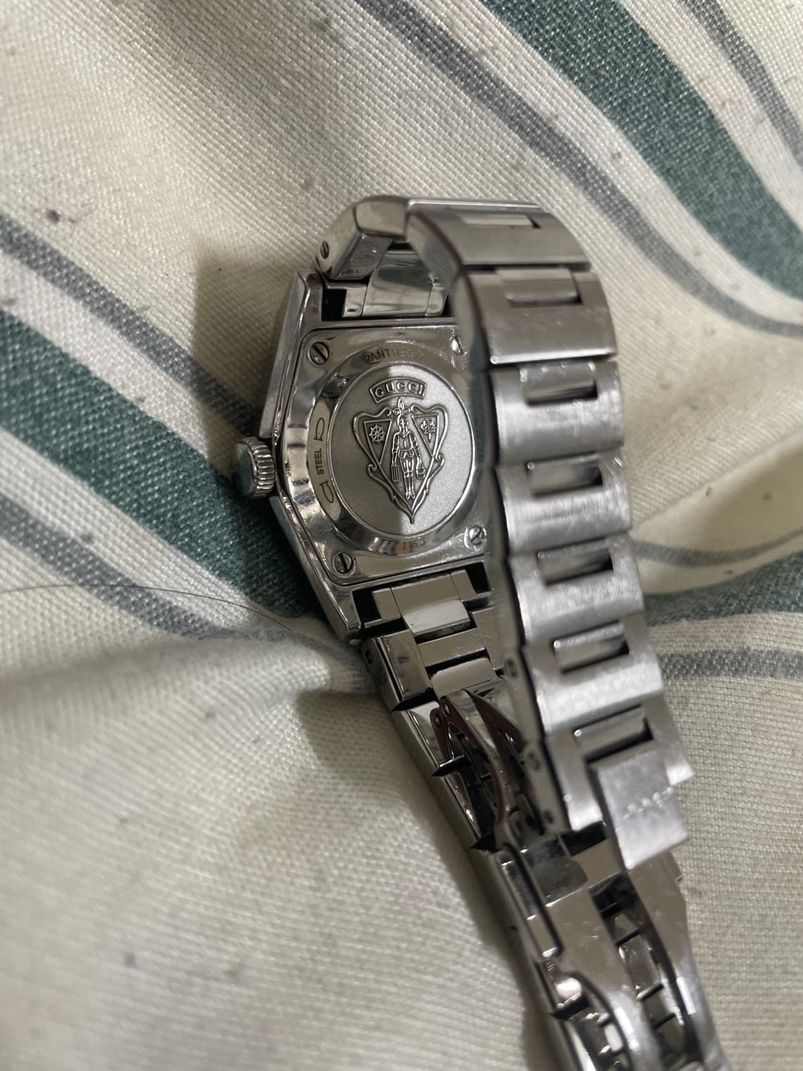 구찌 판테온 여성 시계 상품이미지2