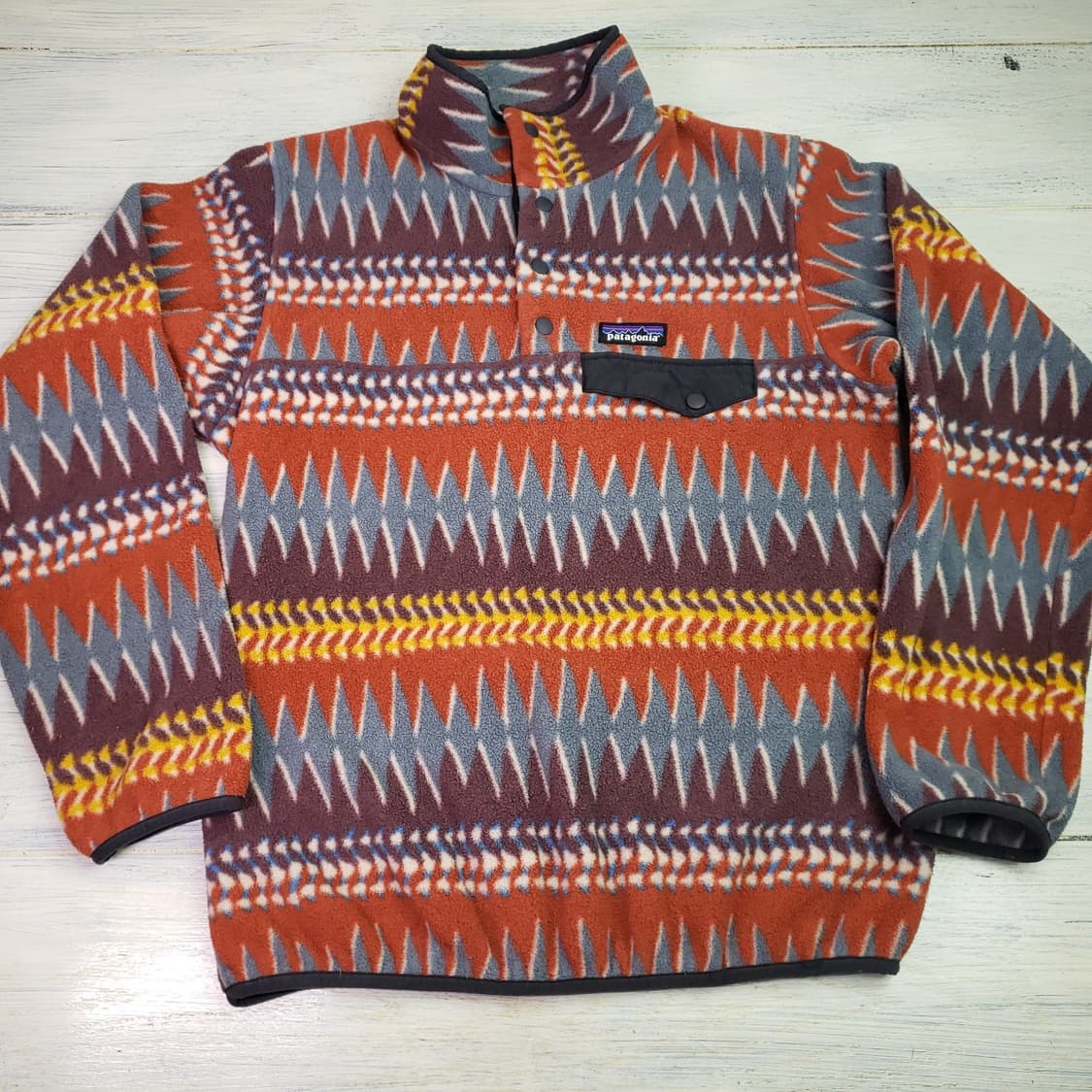 17FW 파타고니아 신칠라 스냅T 아즈텍 패턴 상품이미지1