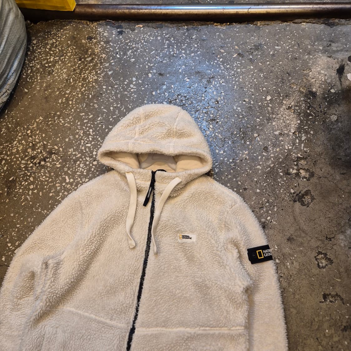 L 내셔널지오그래픽 아이보리 후리스 후드집업  상품이미지6