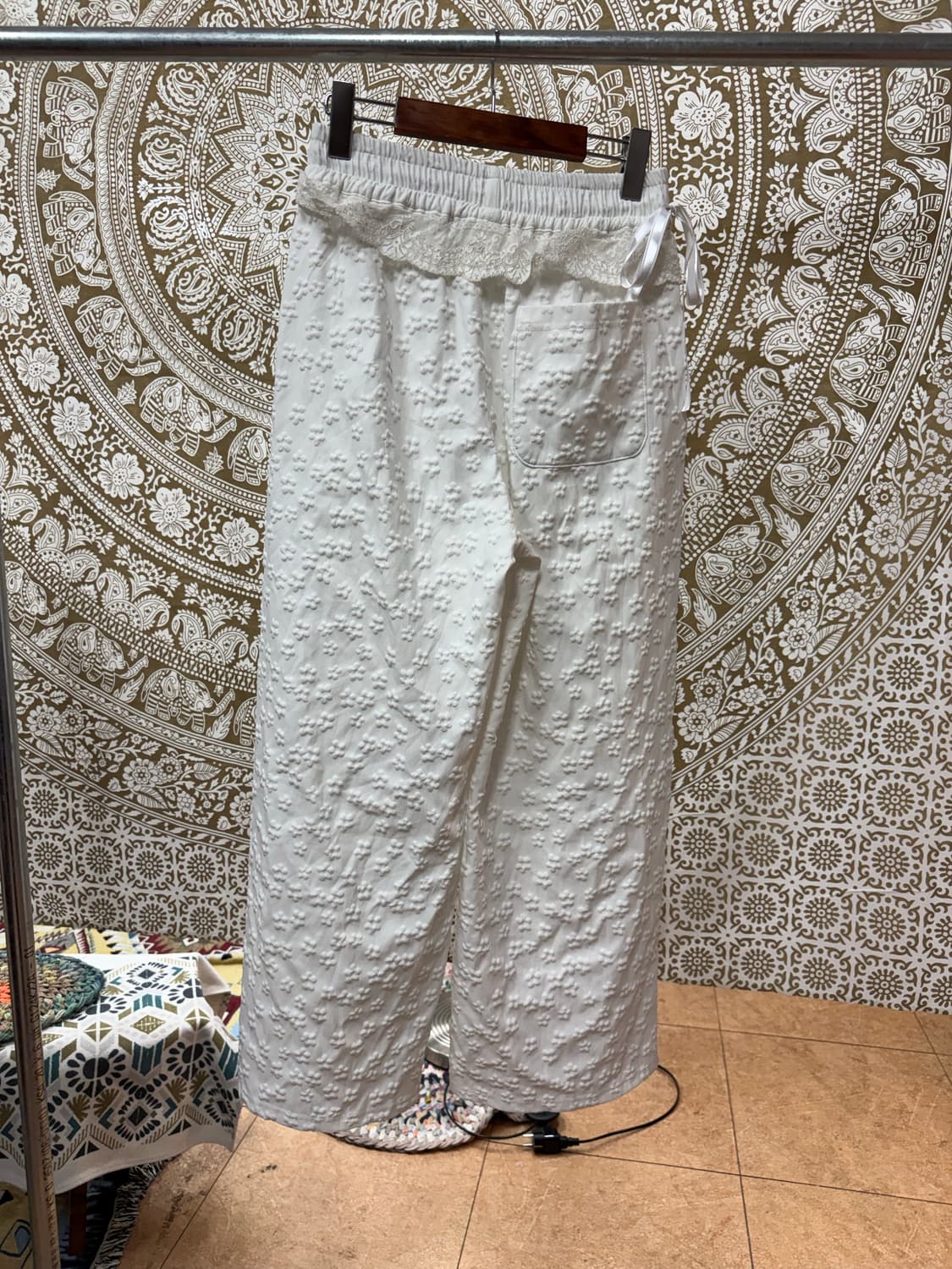 여성 플라워패턴 화이트 밴딩 레이스 트레이닝팬츠  상품이미지5