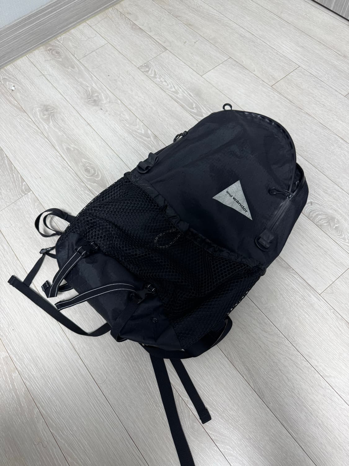 앤드원더 백팩 AND WANDER X-Pac 20L Daypack Bla 상품이미지1