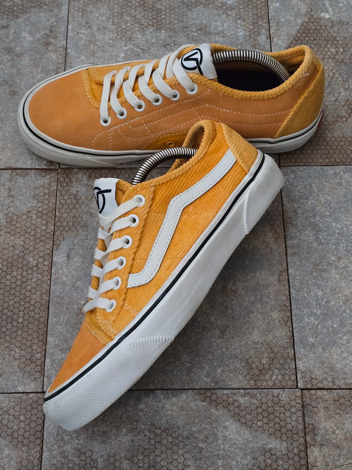 (245)반스 베스 엔아이 코듀로이 카드뮴 옐로우 상품이미지2