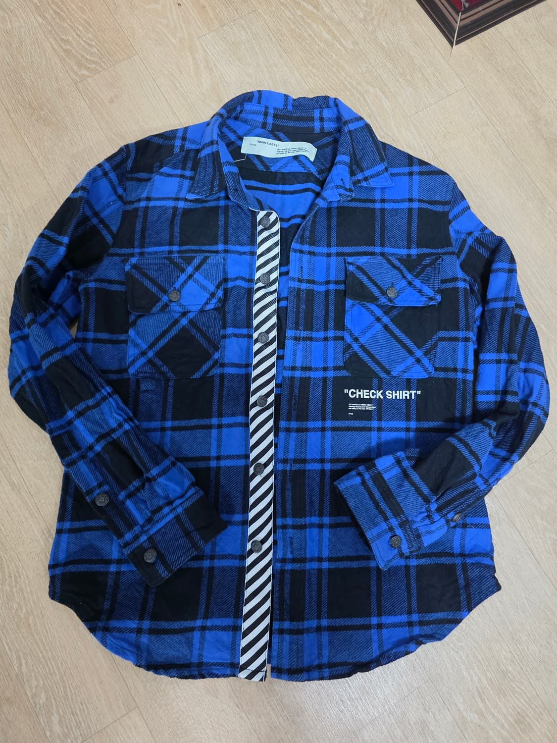 오프화이트 18FW 플란넬 셔츠 M 상품이미지1