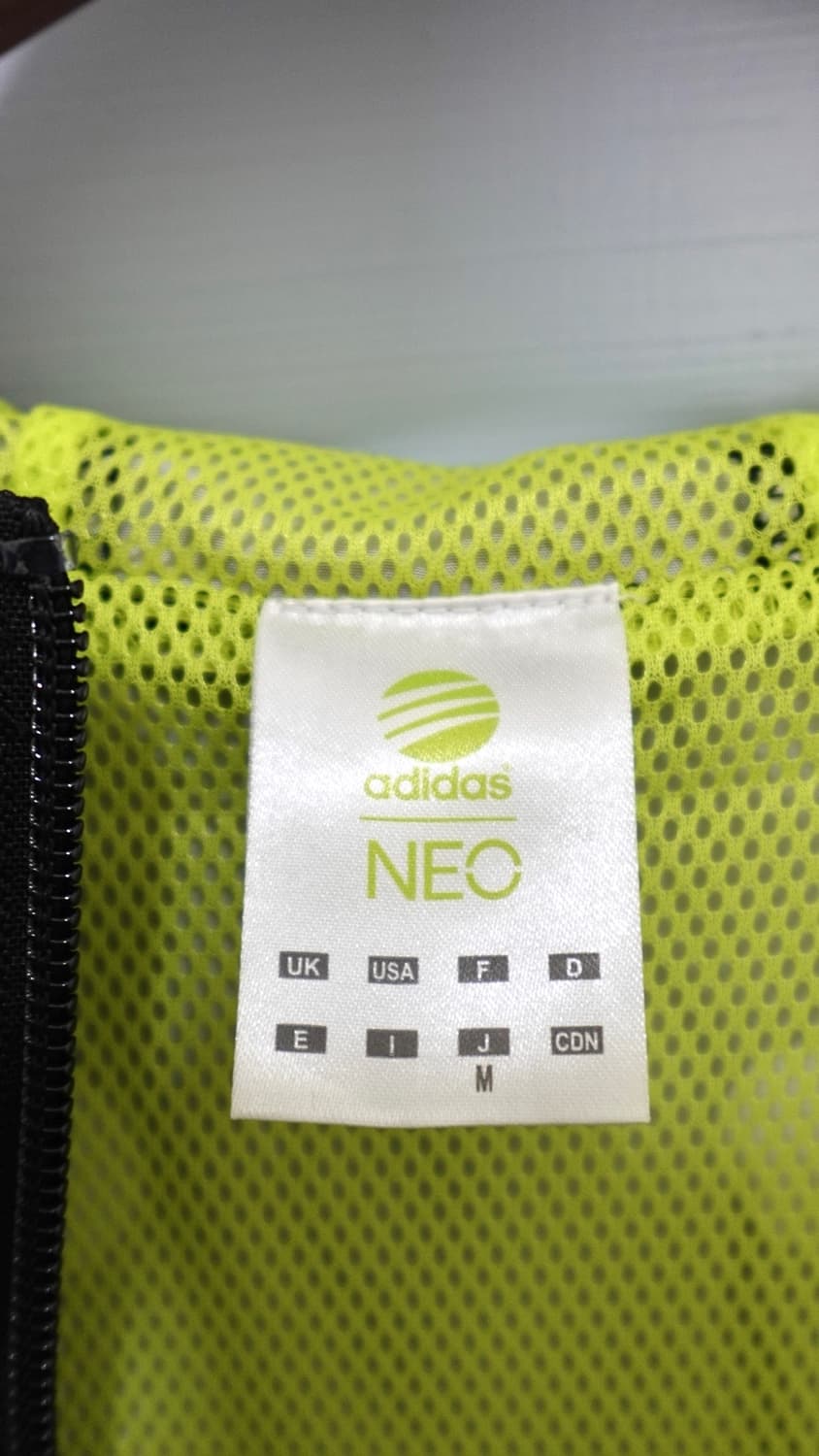아디다스 NEO 도트패턴 바람막이 상품이미지9
