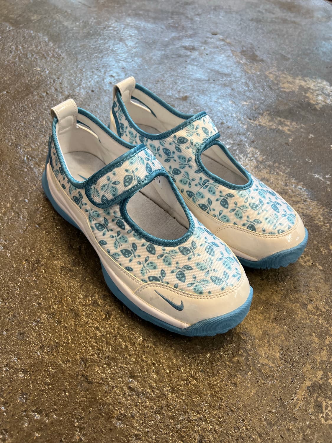 Nike 우먼 리프트 240mm 상품이미지1