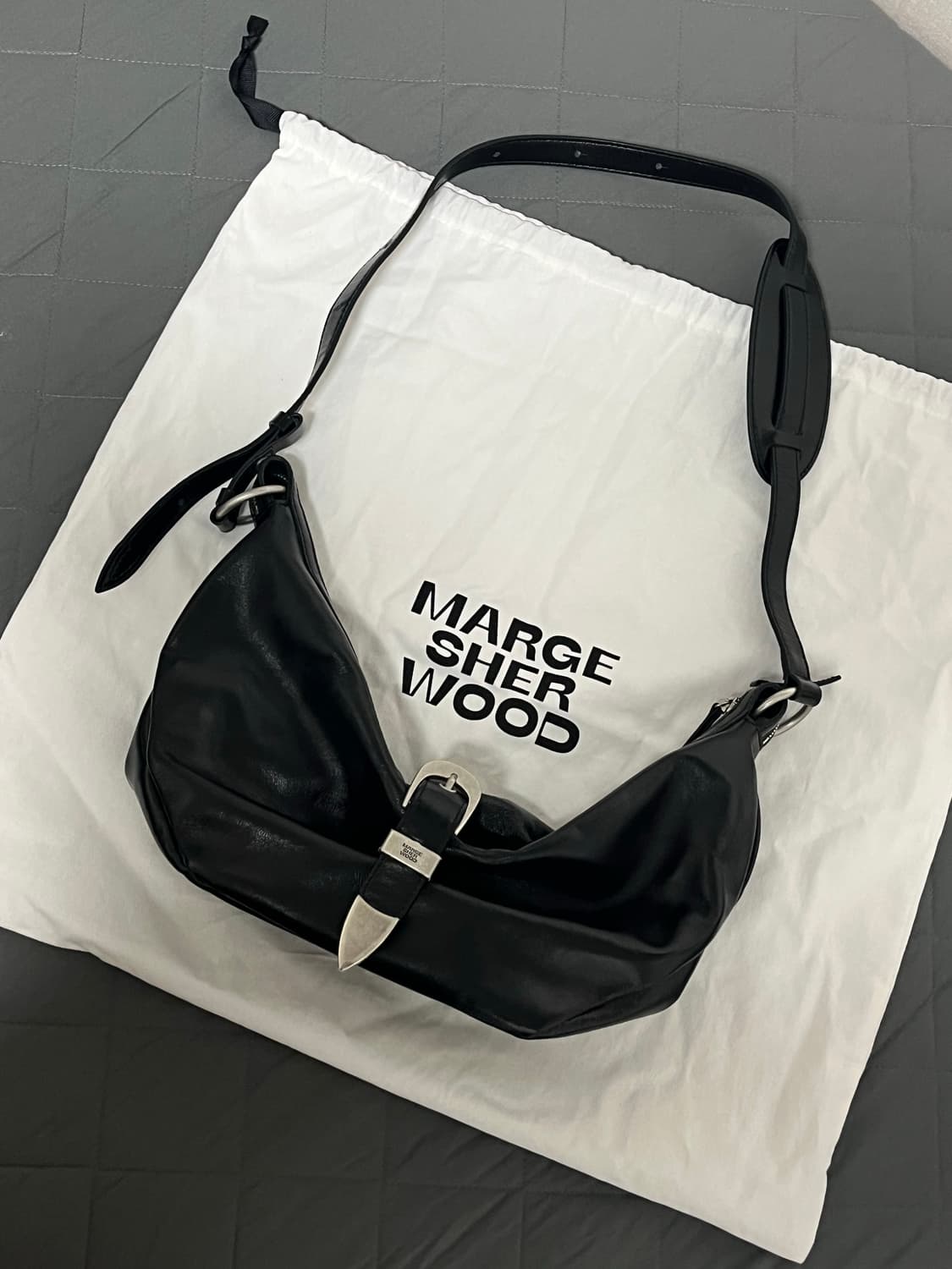 마지셔우드 벨티드 호보 미디움 백  상품이미지1