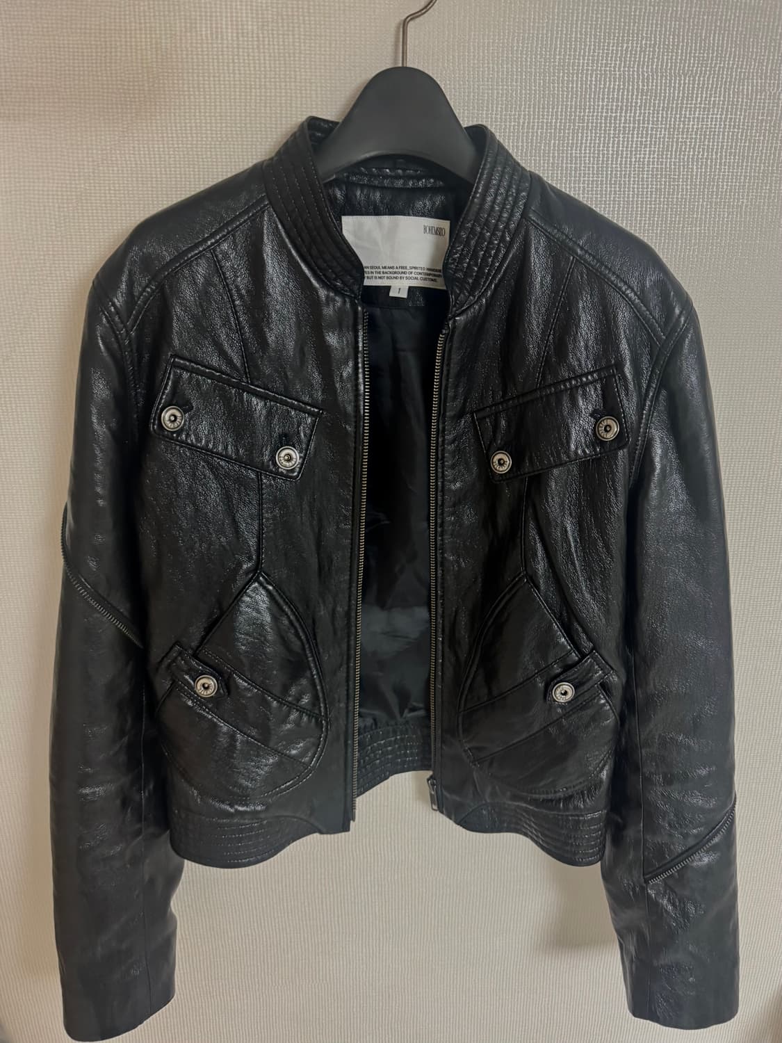 보헤미안서울 레더 자켓 카리나 착용 상품이미지4