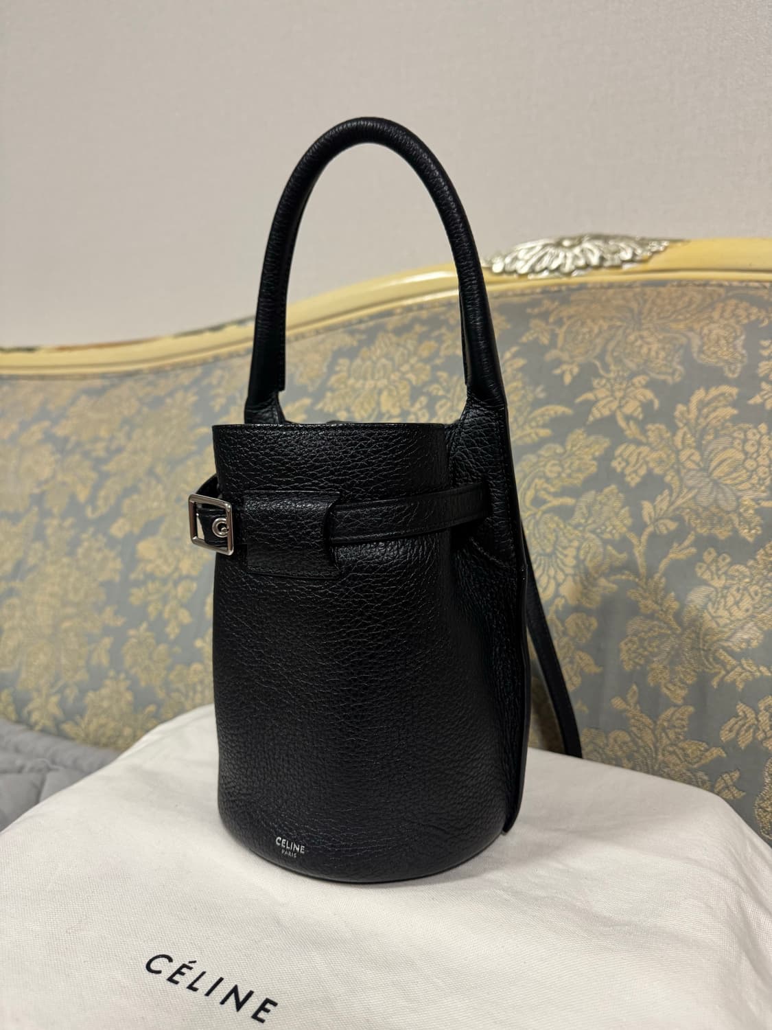 셀린느 나노 빅 버킷백 블랙 상품이미지4