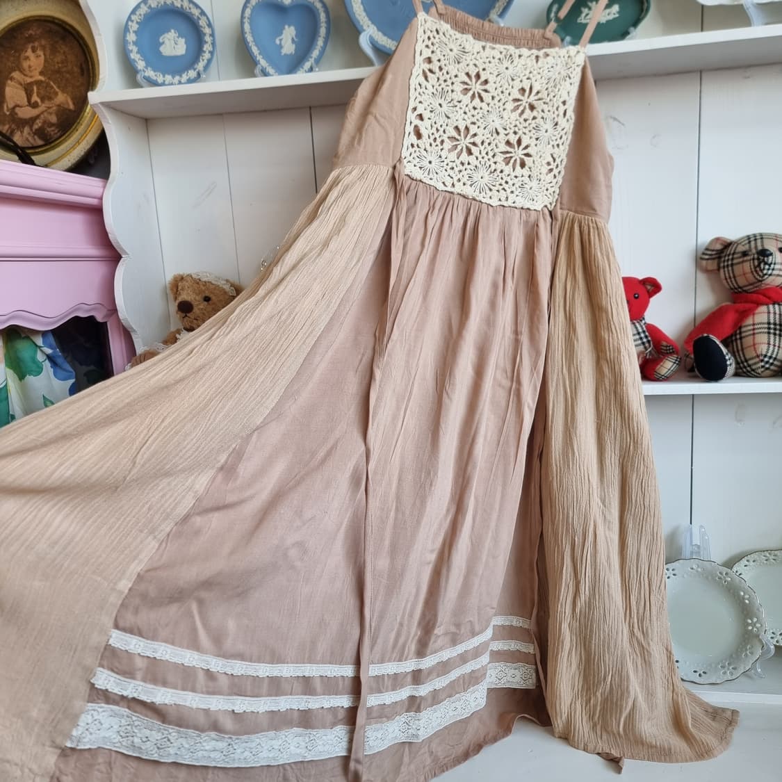 Crisp(크리스프) 내추럴 레이스 레이어드 원피스 상품이미지3