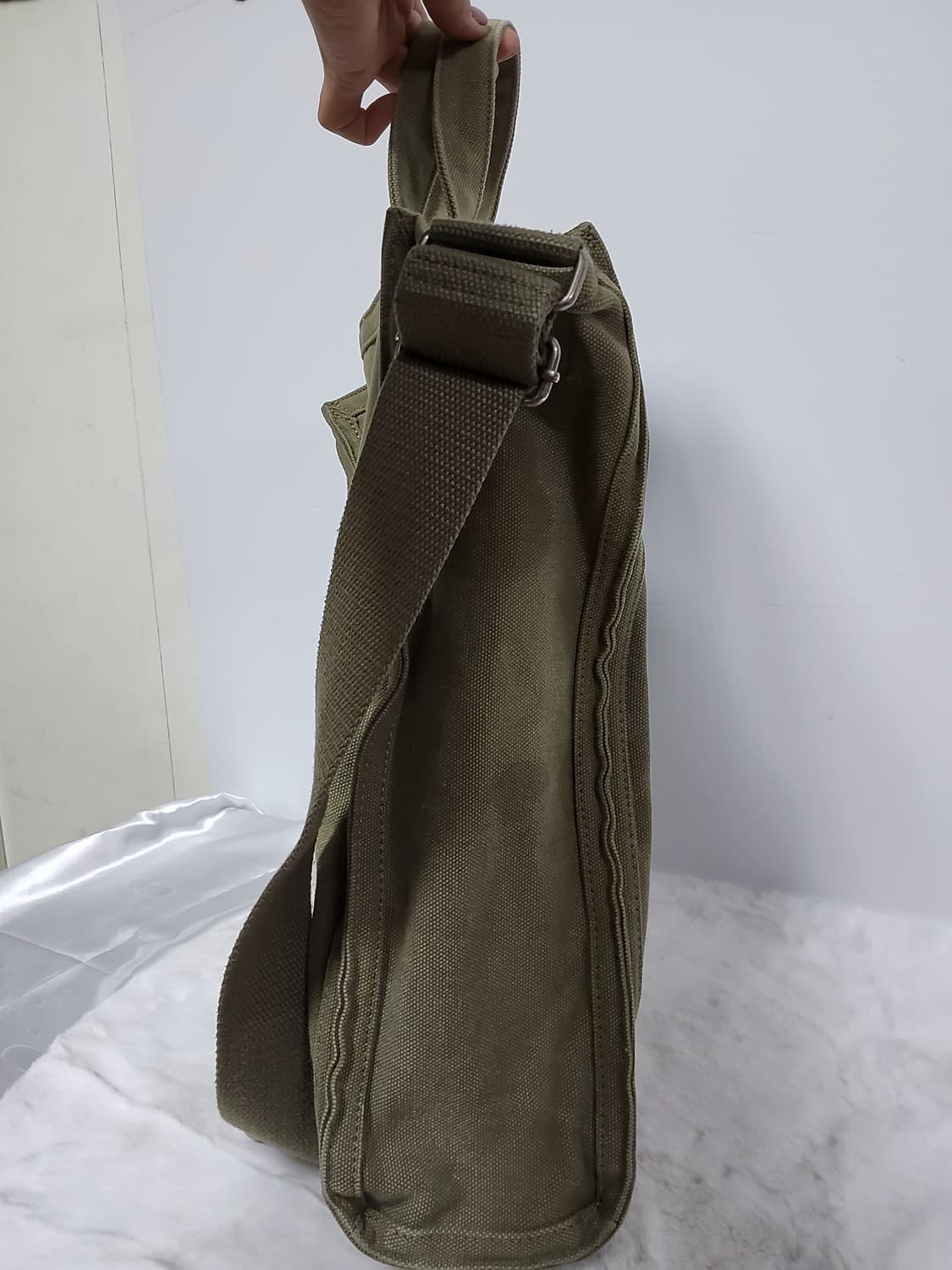 A.P.C. 크로스 겸 토트백 카키 상품이미지4