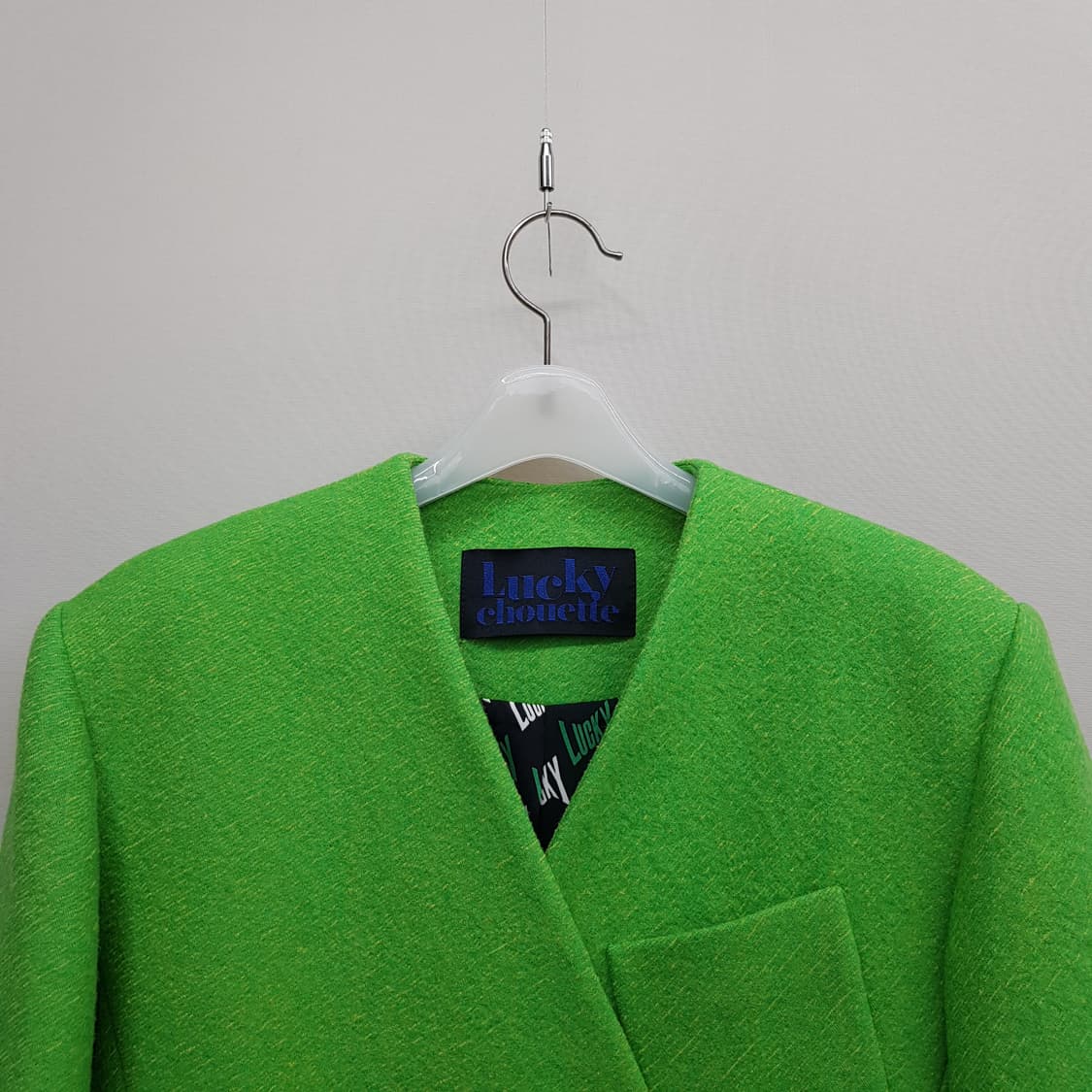 럭키슈에뜨 2022 더블버튼 울 자켓  36사이즈 상품이미지3