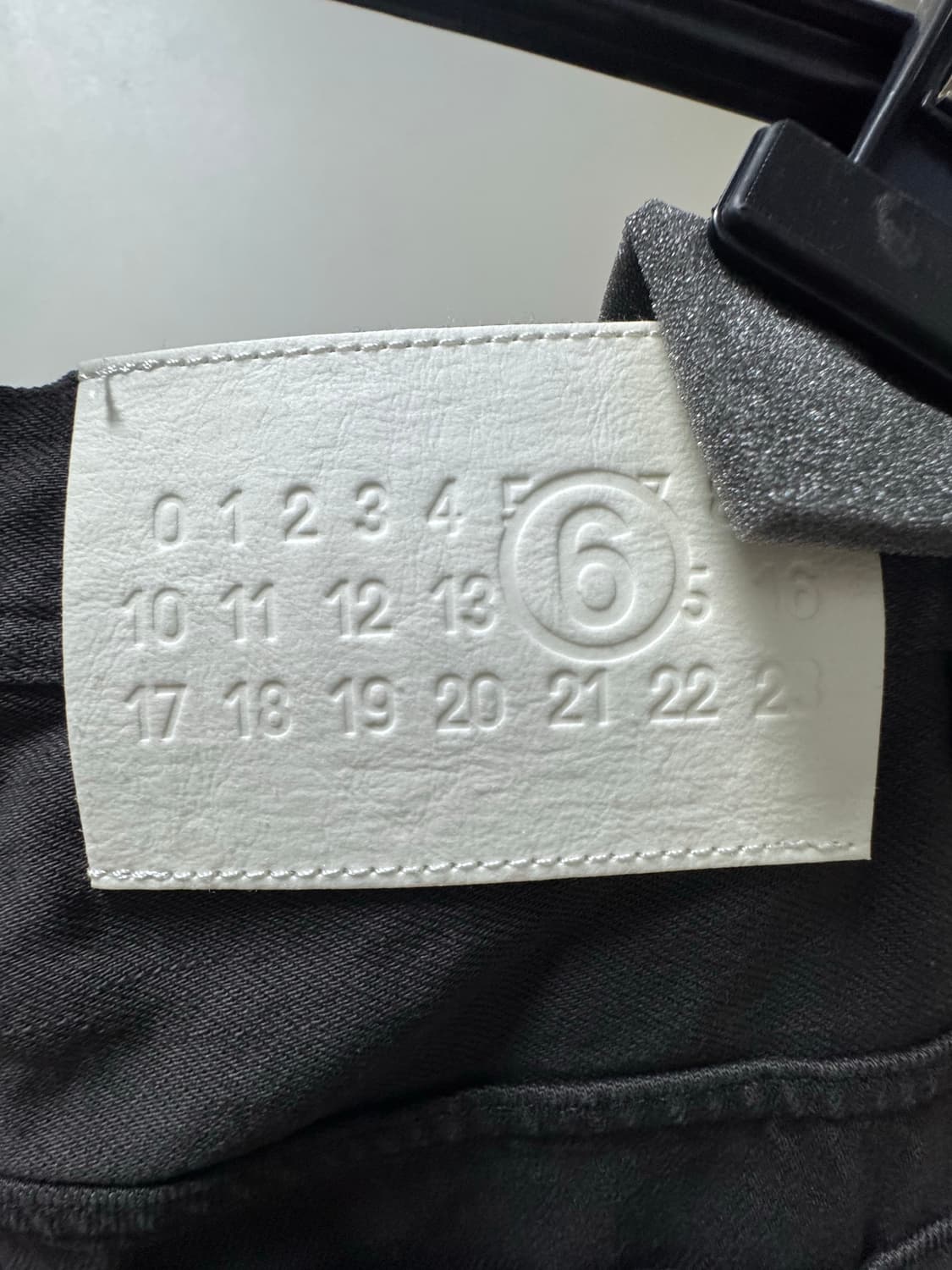 (새상품) 31 사이즈 mm6 5 pocket denim pants 상품이미지3