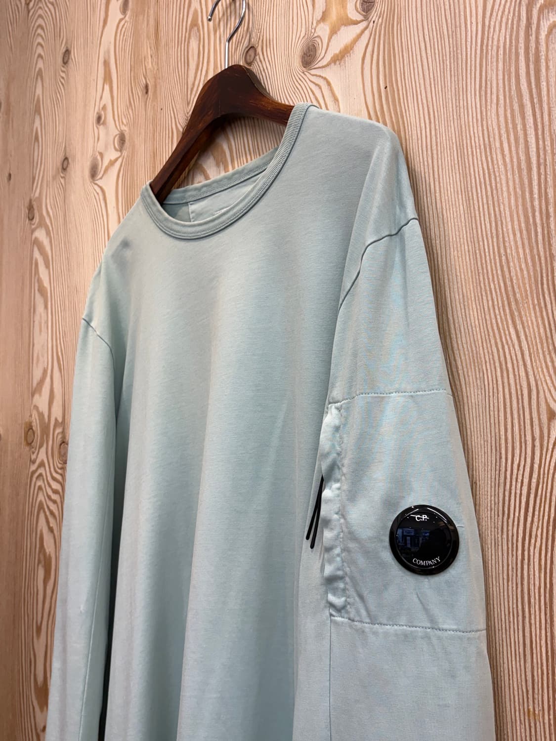 C.P 컴퍼니 렌즈 와펜 롱슬리브 상품이미지2