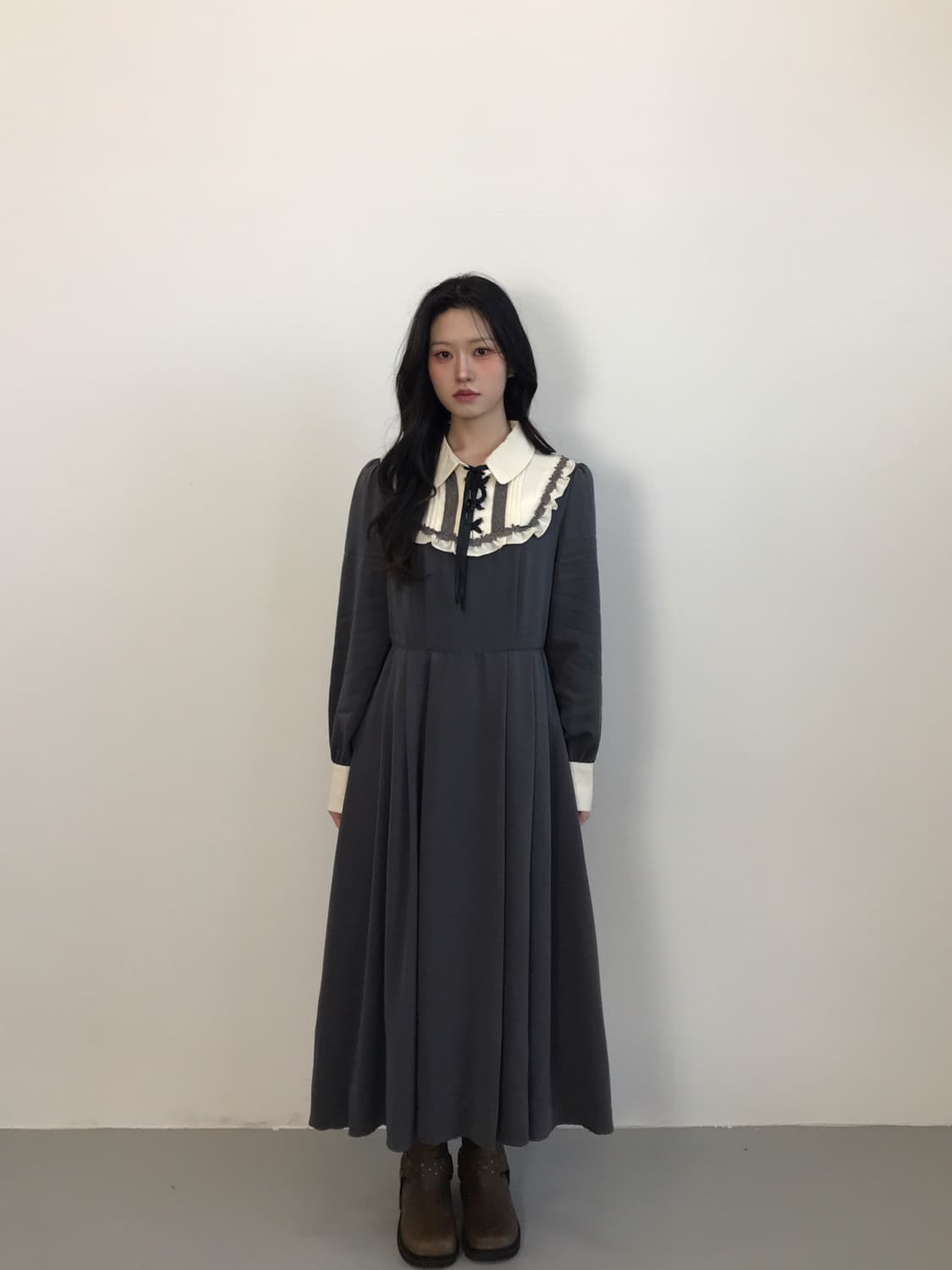 axes femme Gothic Ruffle Collar Dress 상품이미지1