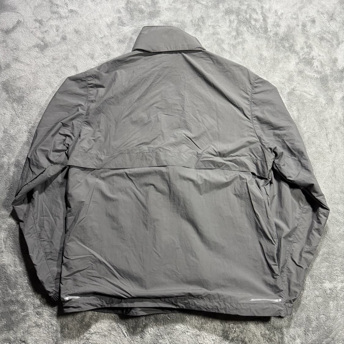 컬럼비아 그레이 경량바람막이 상품이미지3