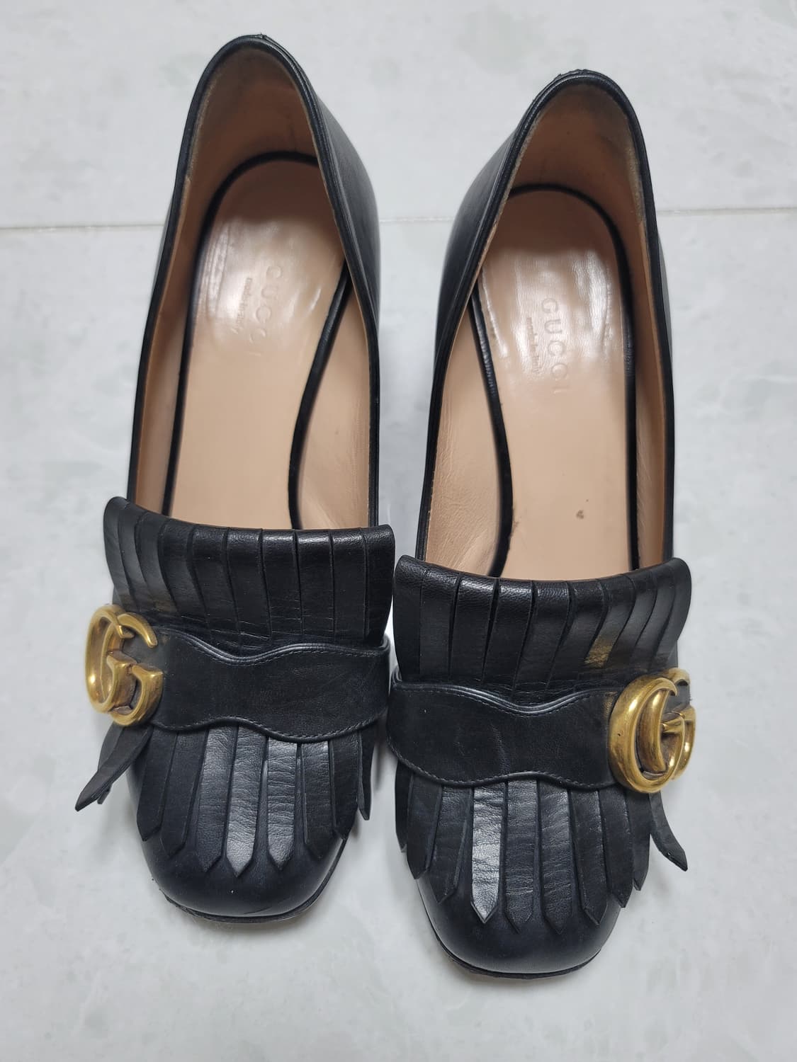 구찌 마몬트 펌프스 여성 구두 35 1/2 225사이즈 상태굿 상품이미지2