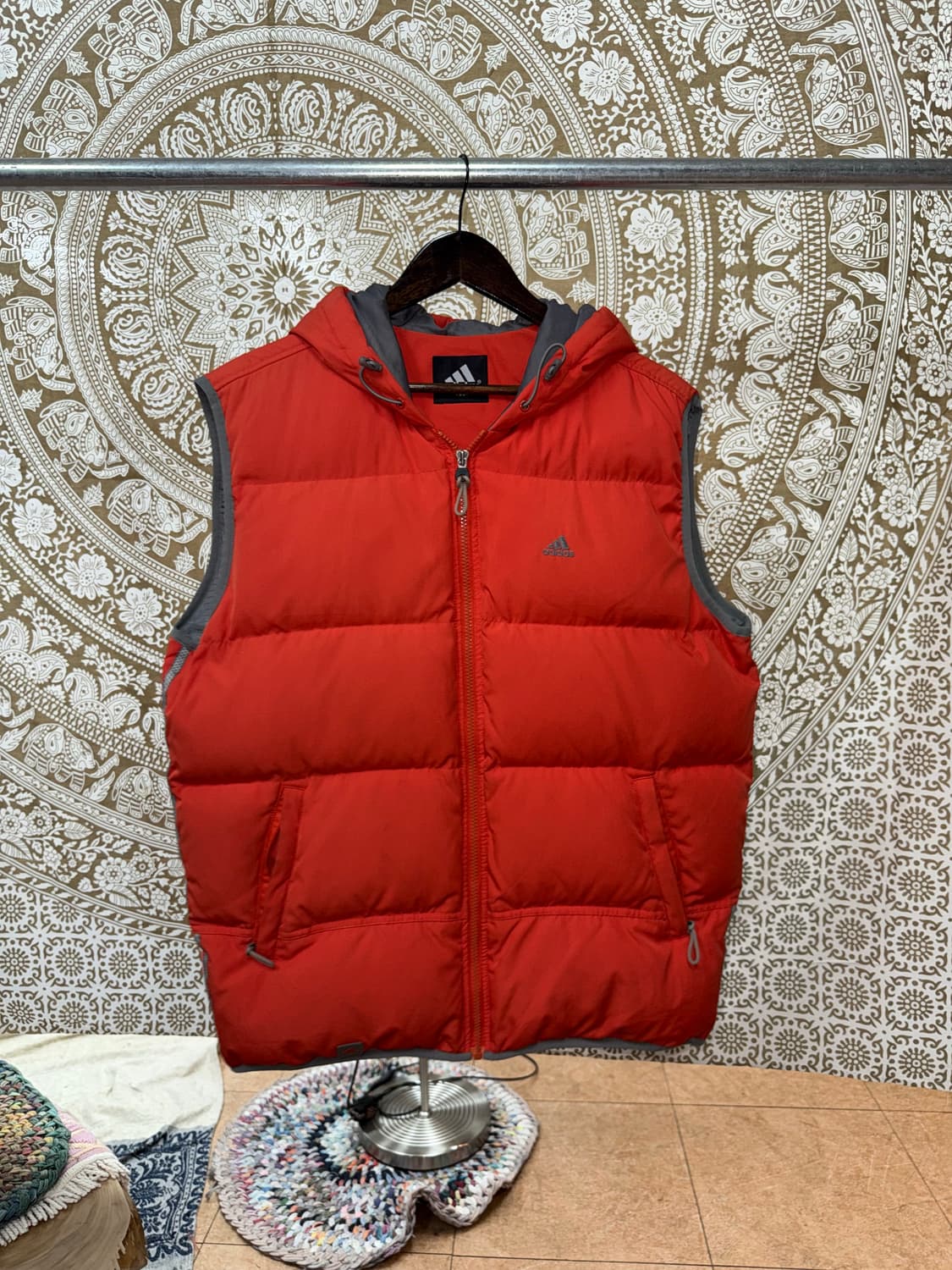 아디다스 덕다운 후드 패딩조끼  상품이미지2