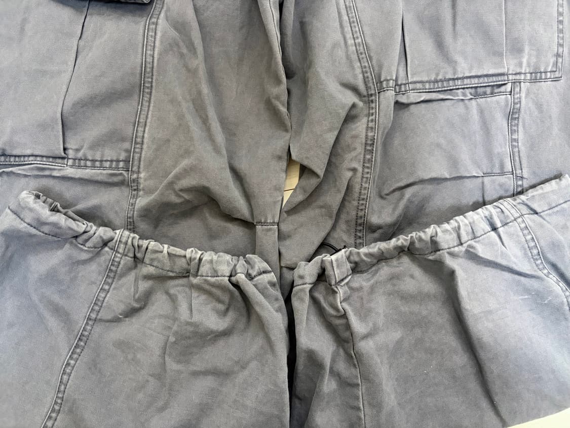 아캄 Knee Pin-Tuck Zippered Cargo Pants 판매 상품이미지6