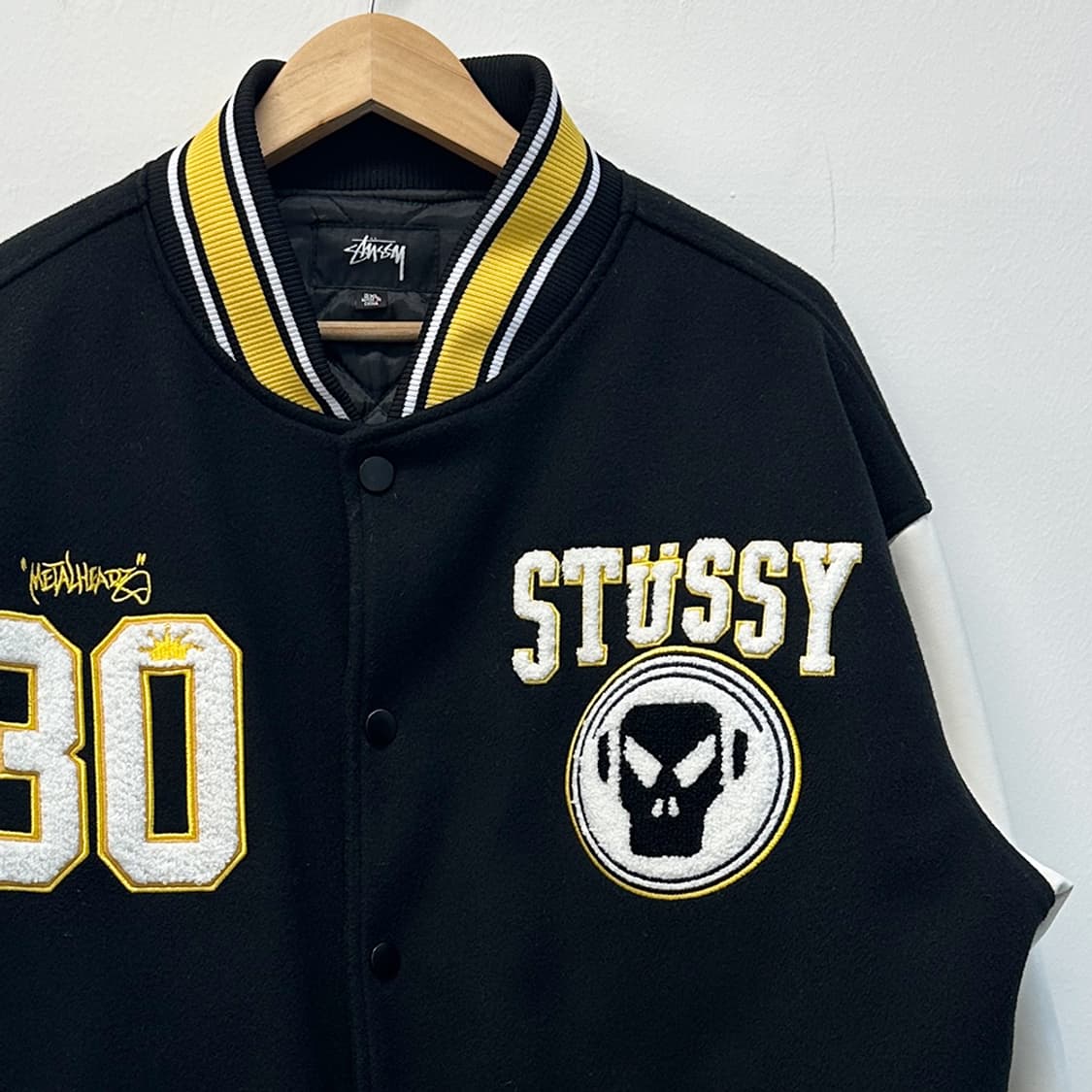 스투시 메탈헤즈 30주년 뮤직 바시티 자켓 남성 2XL 상품이미지2