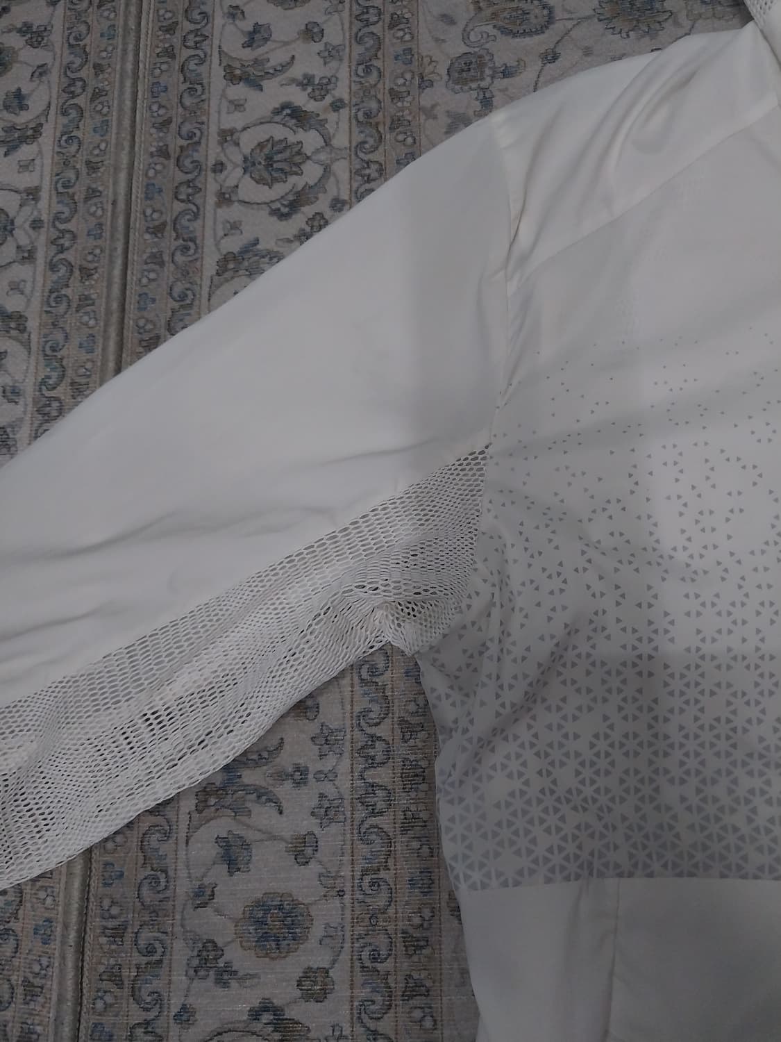 아이더 화이트 메쉬 후드 바람막이 L 상품이미지2