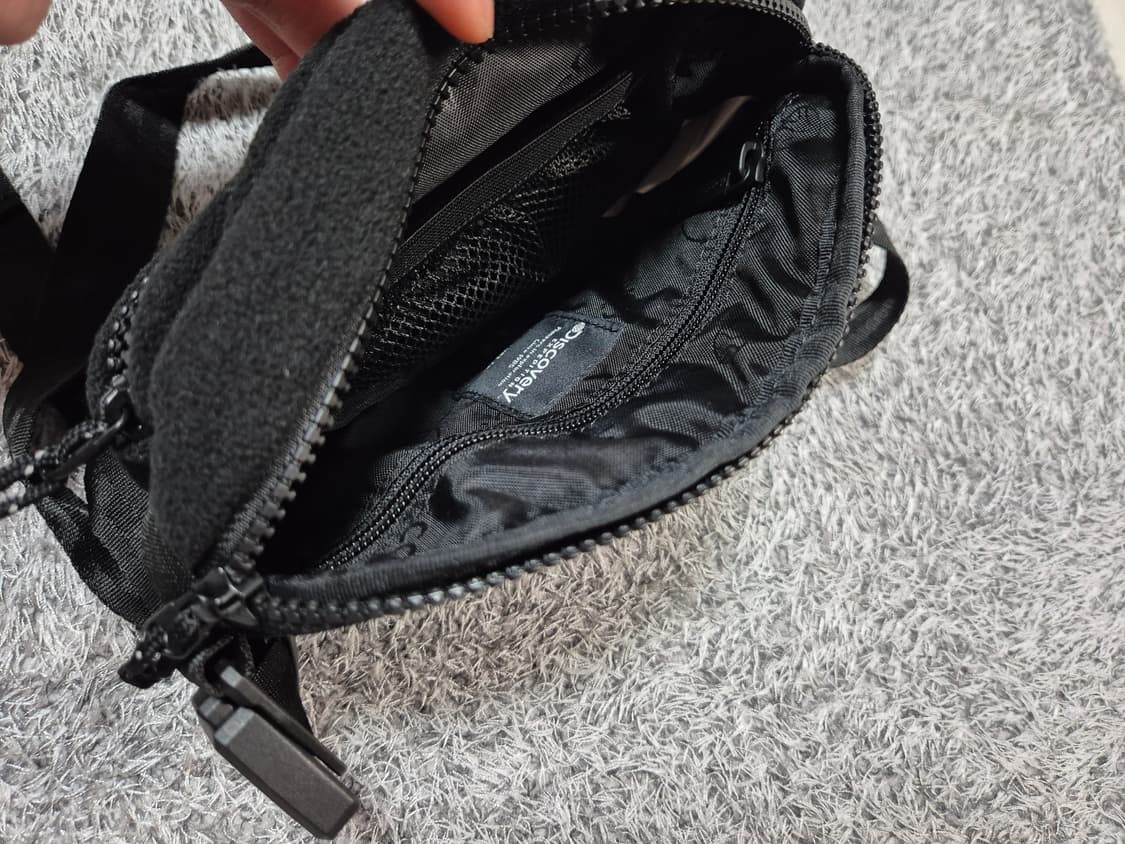 디스커버리 뽀글이 슬링백 상품이미지5