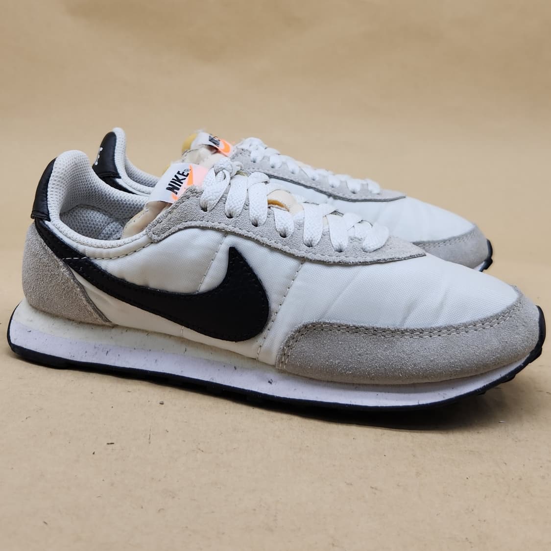 나이키 와플트레이너2 여성운동화225 상품이미지1