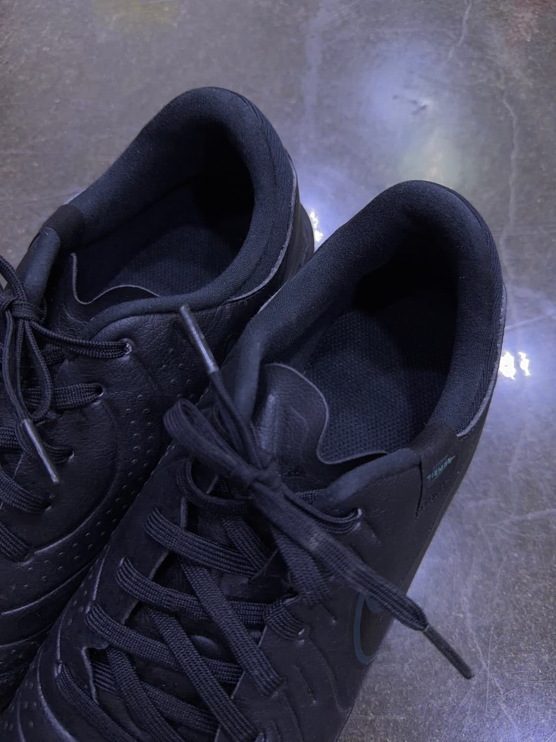 나이키 티엠포 레전드 10 프로 TF 풋살화 블랙 255 상품이미지5