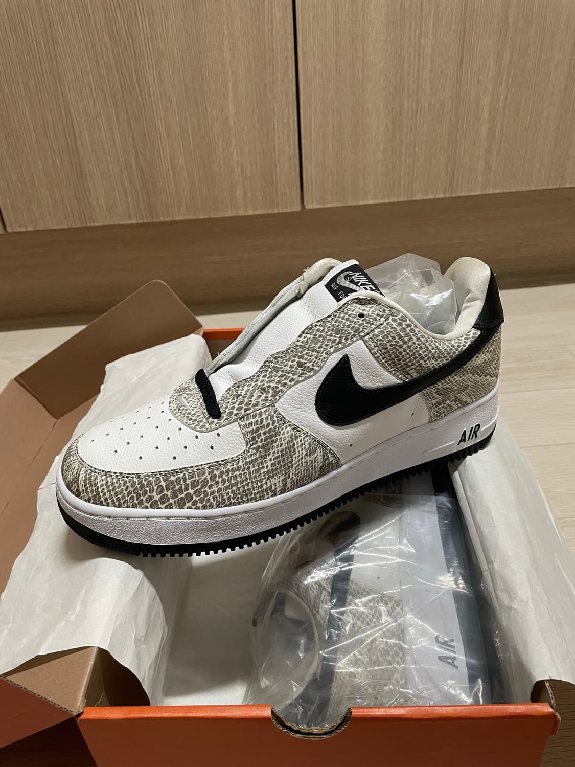 나이키 co.jp 뱀피2 포스 원판 상품이미지1