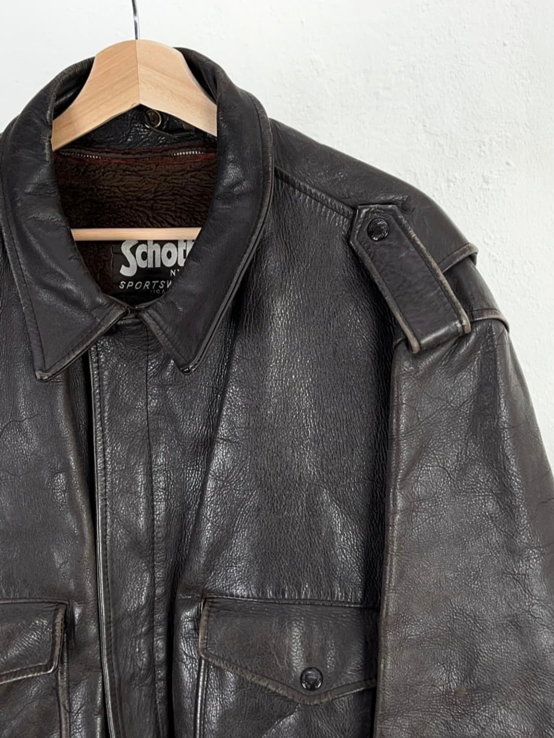 쇼트 다크브라운 트윈 플랩포켓 내피 레더 자켓 상품이미지3