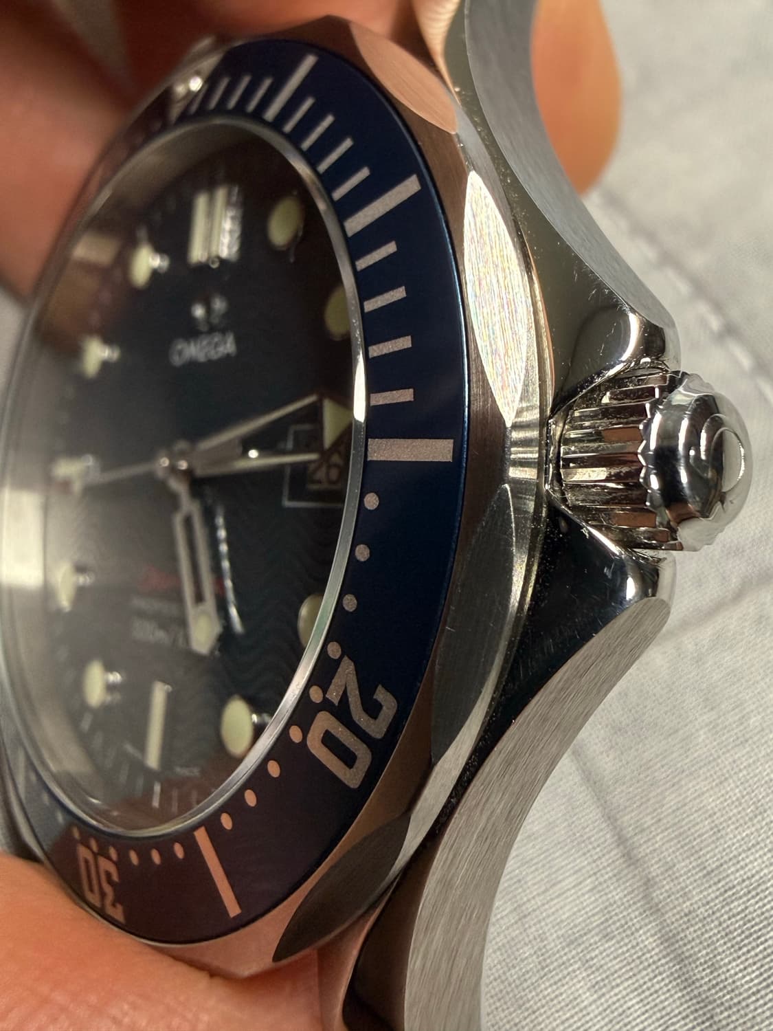 오메가 씨마스터 300 2세대 쿼츠 청판 41mm 상품이미지3
