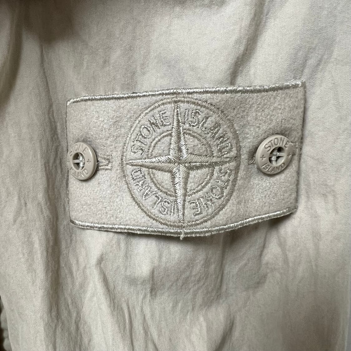 19S/S 스톤아일랜드 고스트피스 오버셔츠 팝니다 상품이미지3