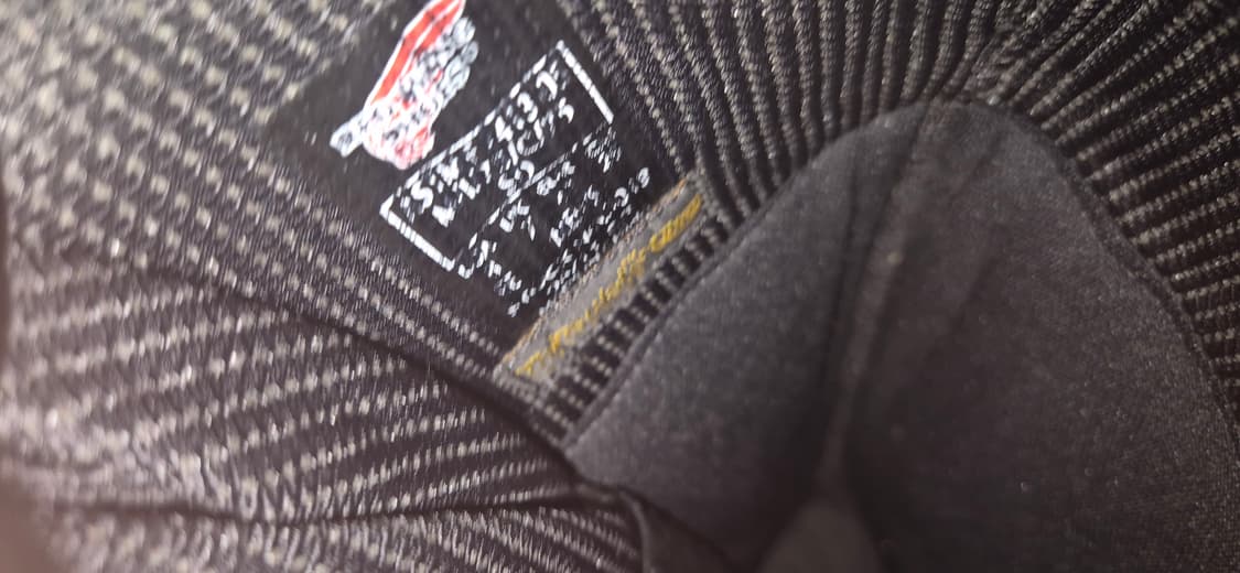 {칸예(Ye)착용} 레드윙 3049 부츠 소방안전화 부츠(초레어) 상품이미지7