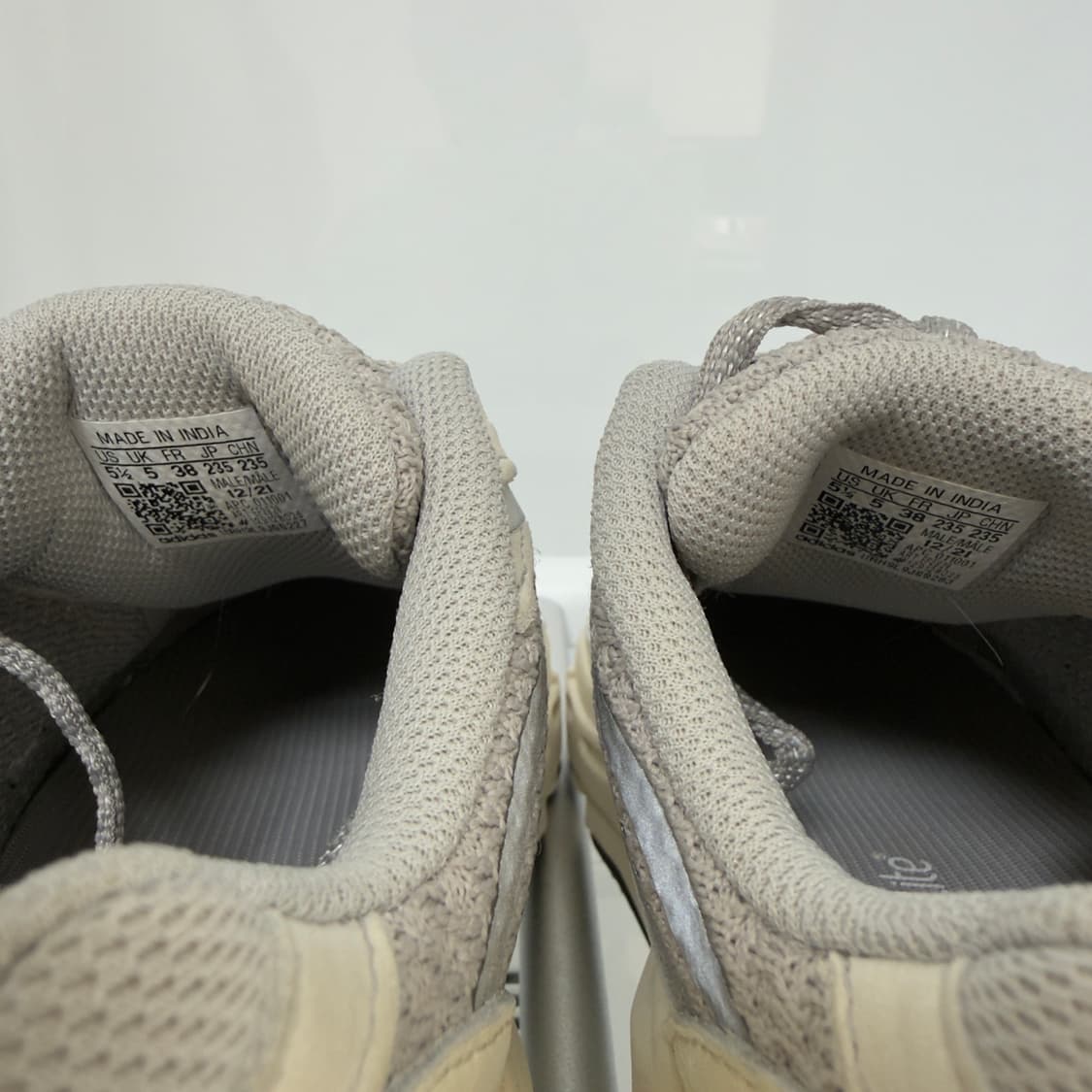 이지부스트 700 v2 스태틱 235 상품이미지6