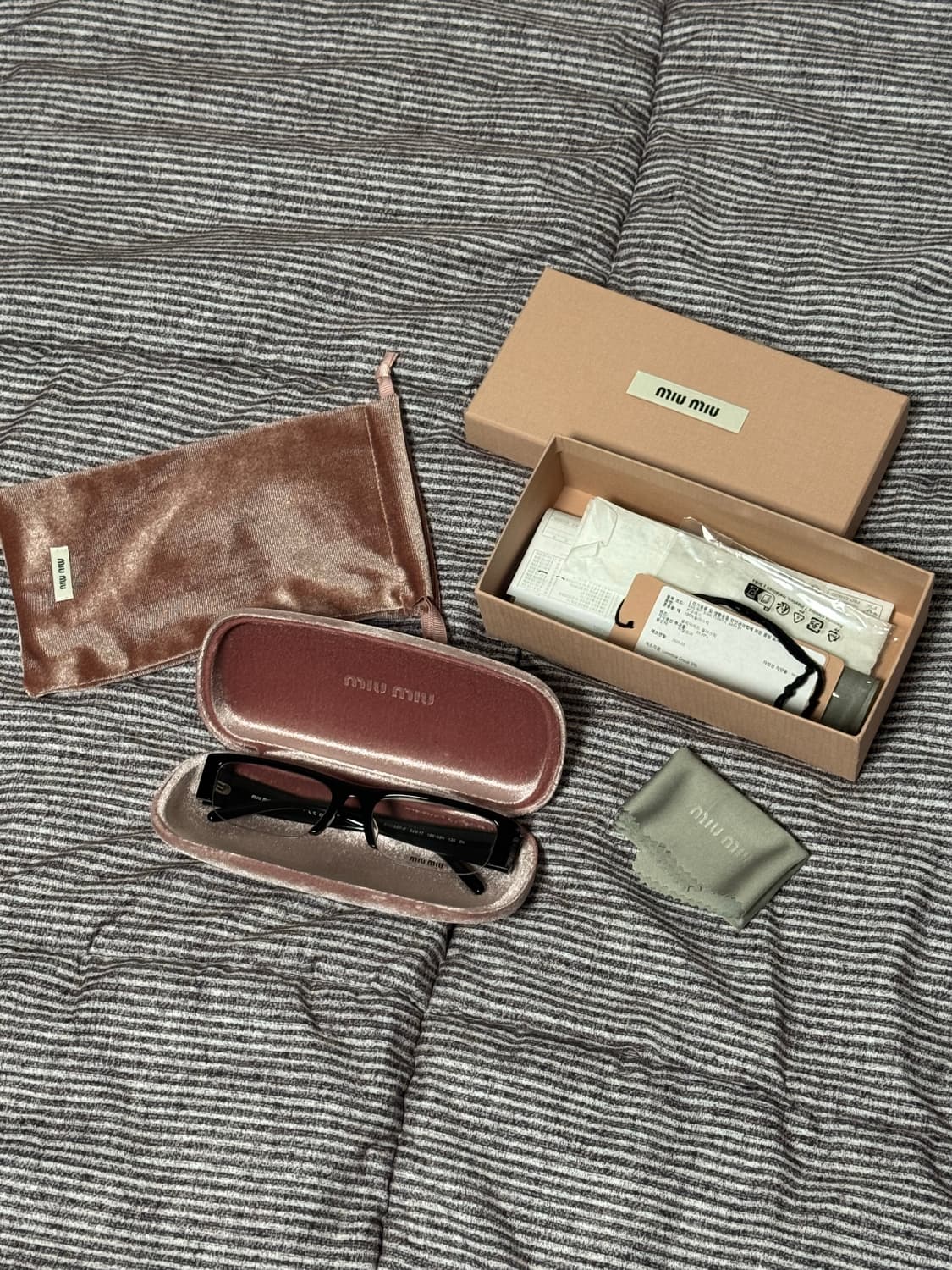 미우미우 브데트 선글라스 상품이미지5