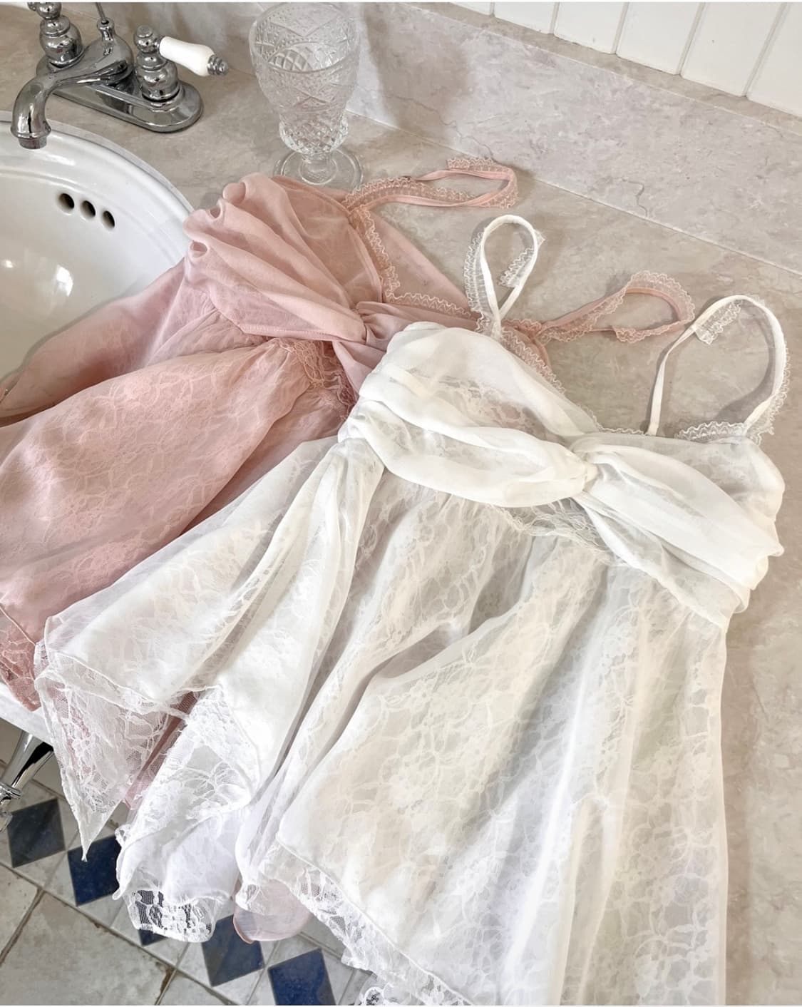 페인오어플레져 로즈셔링탑 화이트 상품이미지3